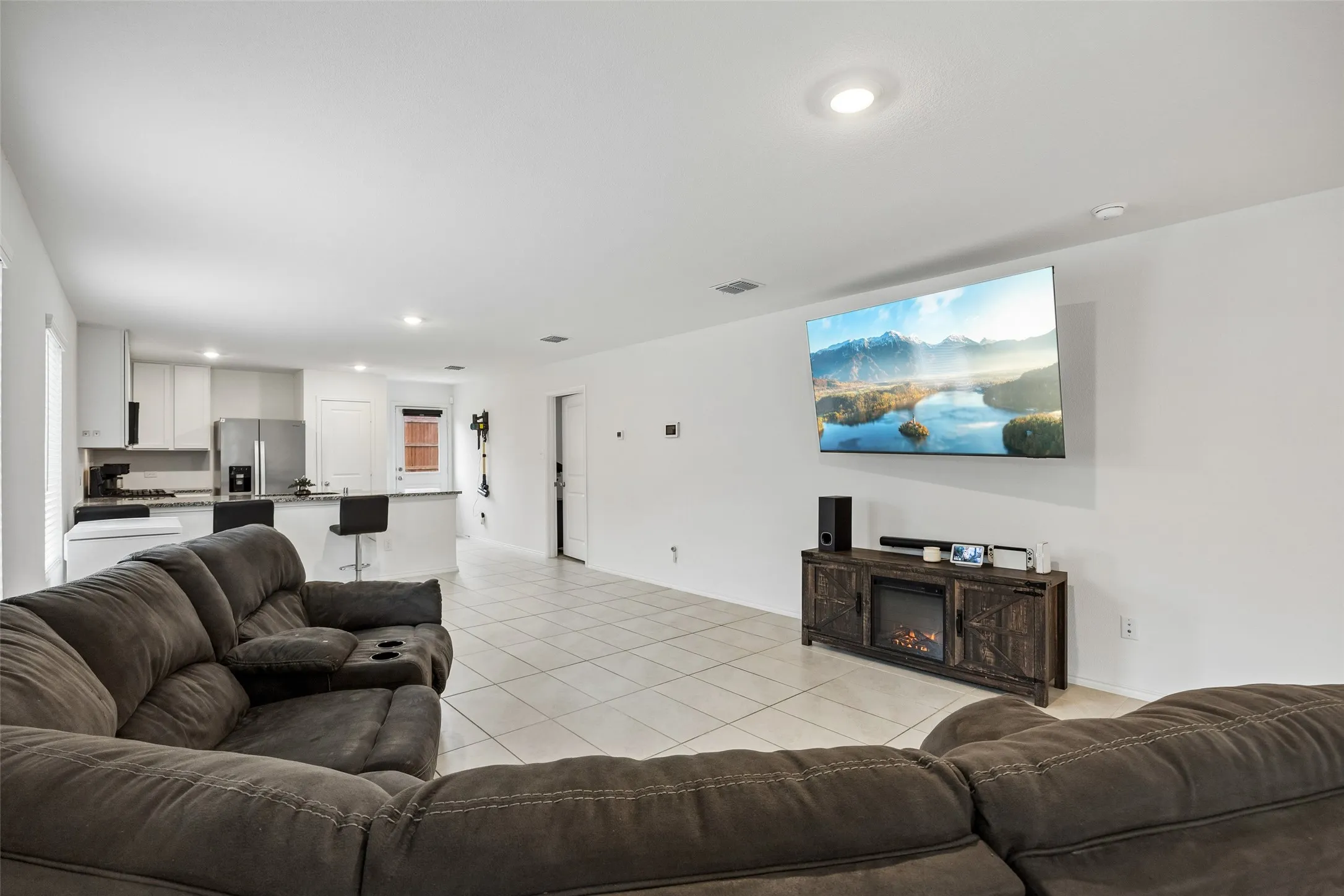 Single Family Residence For Sale in Kaufman County , 1577 Forge Pond Lane, Forney, Texas 75126, 3 Bedrooms, 2 Bathrooms, 2 Garage spaces, 1,470 Sqft, built in 2023, Price $264,000, mls#21254415, Real Estate Agent in Forney, Homes For Sale in Kaufman county, Homes For Sale in Forney, Realtor in Forney Texas, Real Estate Brokerage Independent Realty Texas, Luminita Cordes Realtor