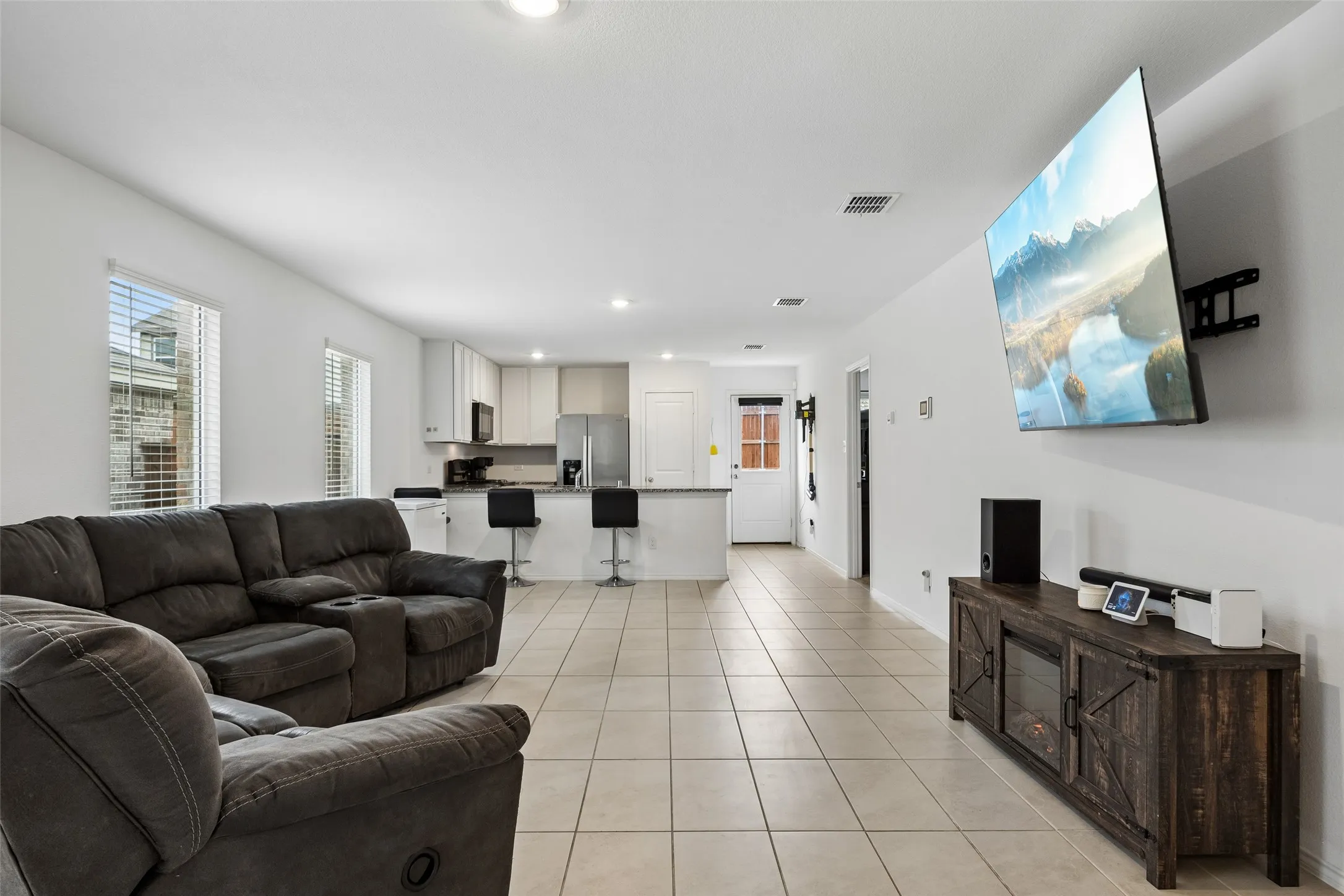 Single Family Residence For Sale in Kaufman County , 1577 Forge Pond Lane, Forney, Texas 75126, 3 Bedrooms, 2 Bathrooms, 2 Garage spaces, 1,470 Sqft, built in 2023, Price $264,000, mls#21254415, Real Estate Agent in Forney, Homes For Sale in Kaufman county, Homes For Sale in Forney, Realtor in Forney Texas, Real Estate Brokerage Independent Realty Texas, Luminita Cordes Realtor
