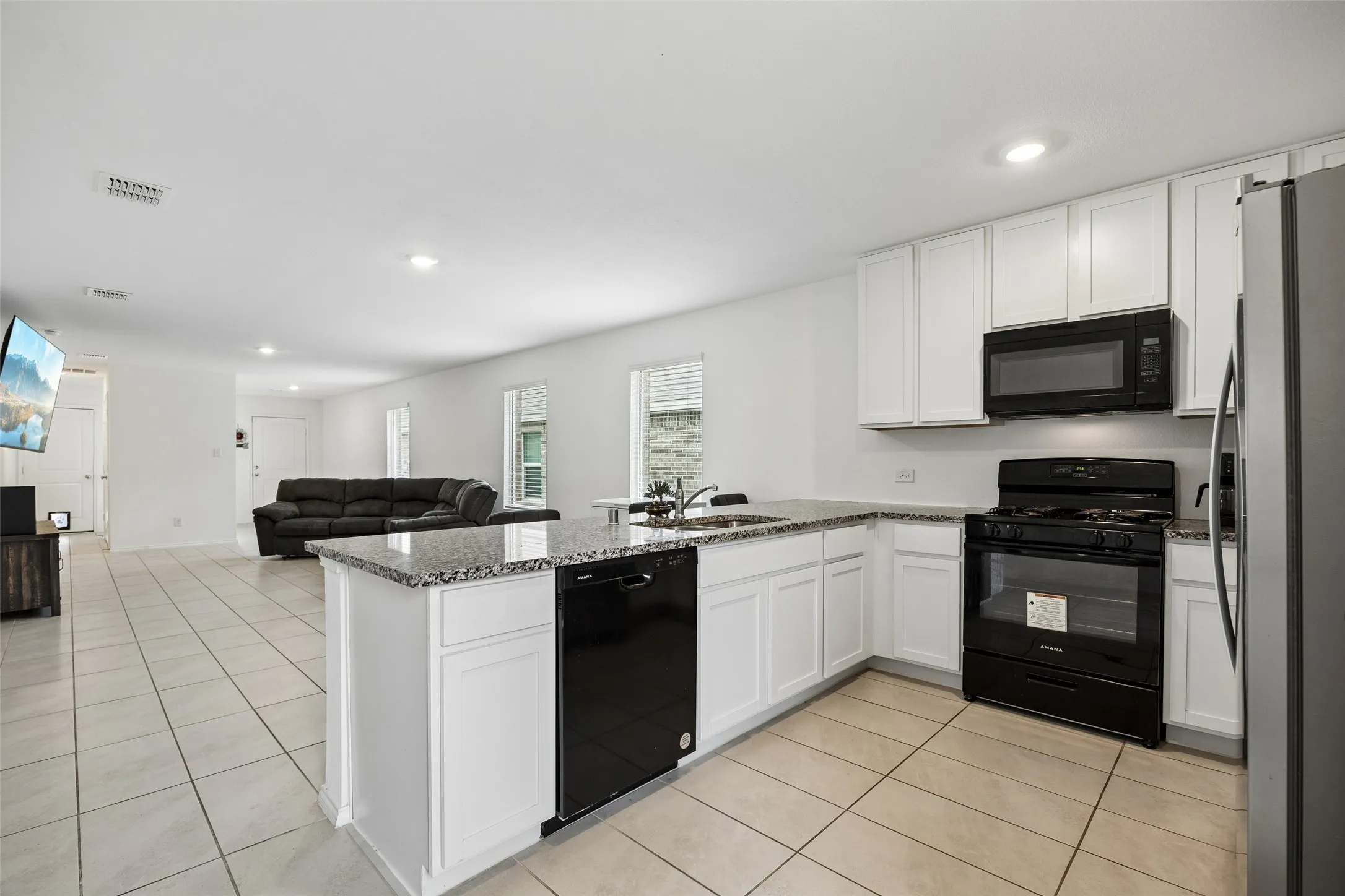 Single Family Residence For Sale in Kaufman County , 1577 Forge Pond Lane, Forney, Texas 75126, 3 Bedrooms, 2 Bathrooms, 2 Garage spaces, 1,470 Sqft, built in 2023, Price $264,000, mls#21254415, Real Estate Agent in Forney, Homes For Sale in Kaufman county, Homes For Sale in Forney, Realtor in Forney Texas, Real Estate Brokerage Independent Realty Texas, Luminita Cordes Realtor