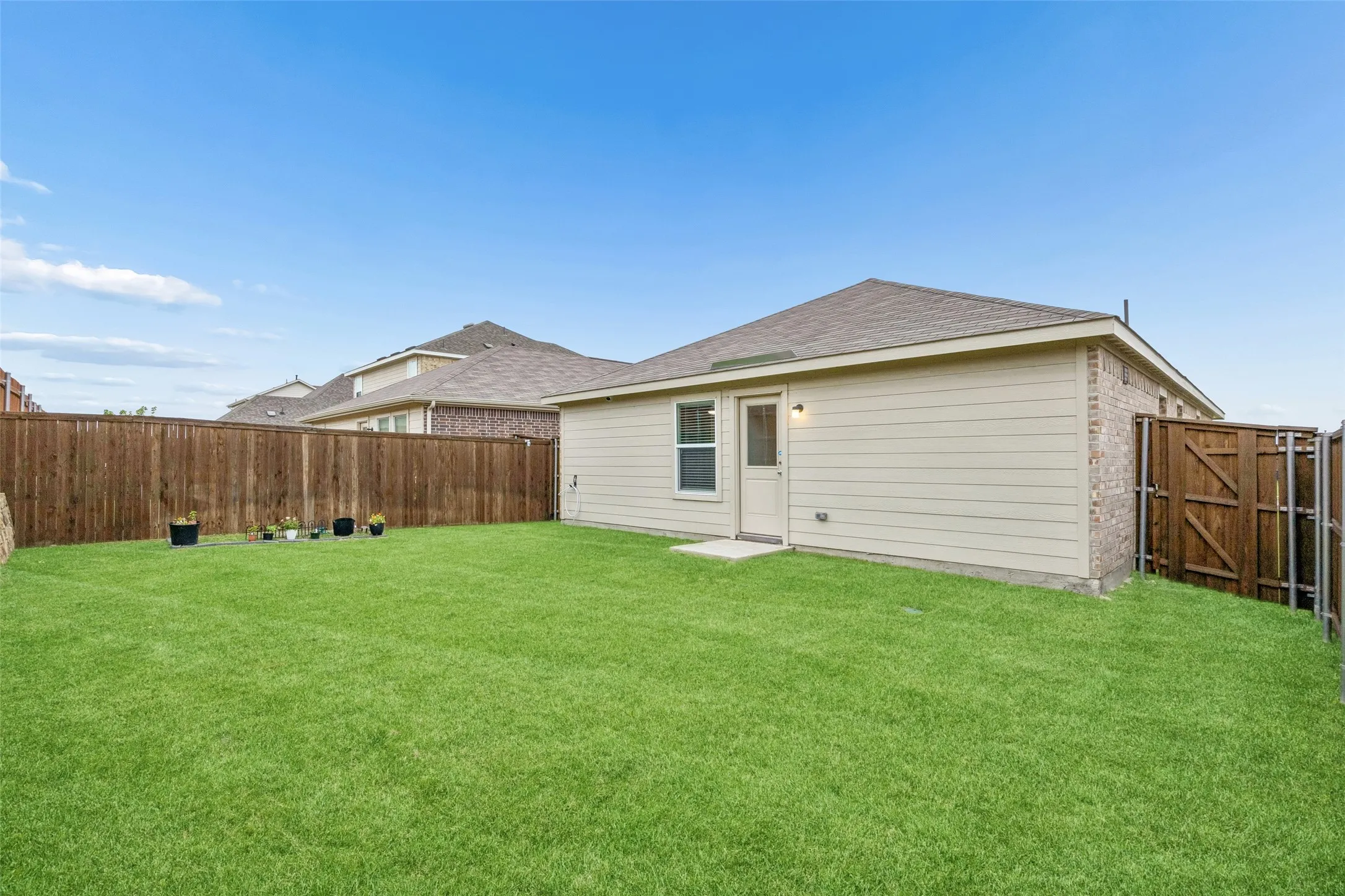 Single Family Residence For Sale in Kaufman County , 1577 Forge Pond Lane, Forney, Texas 75126, 3 Bedrooms, 2 Bathrooms, 2 Garage spaces, 1,470 Sqft, built in 2023, Price $264,000, mls#21254415, Real Estate Agent in Forney, Homes For Sale in Kaufman county, Homes For Sale in Forney, Realtor in Forney Texas, Real Estate Brokerage Independent Realty Texas, Luminita Cordes Realtor