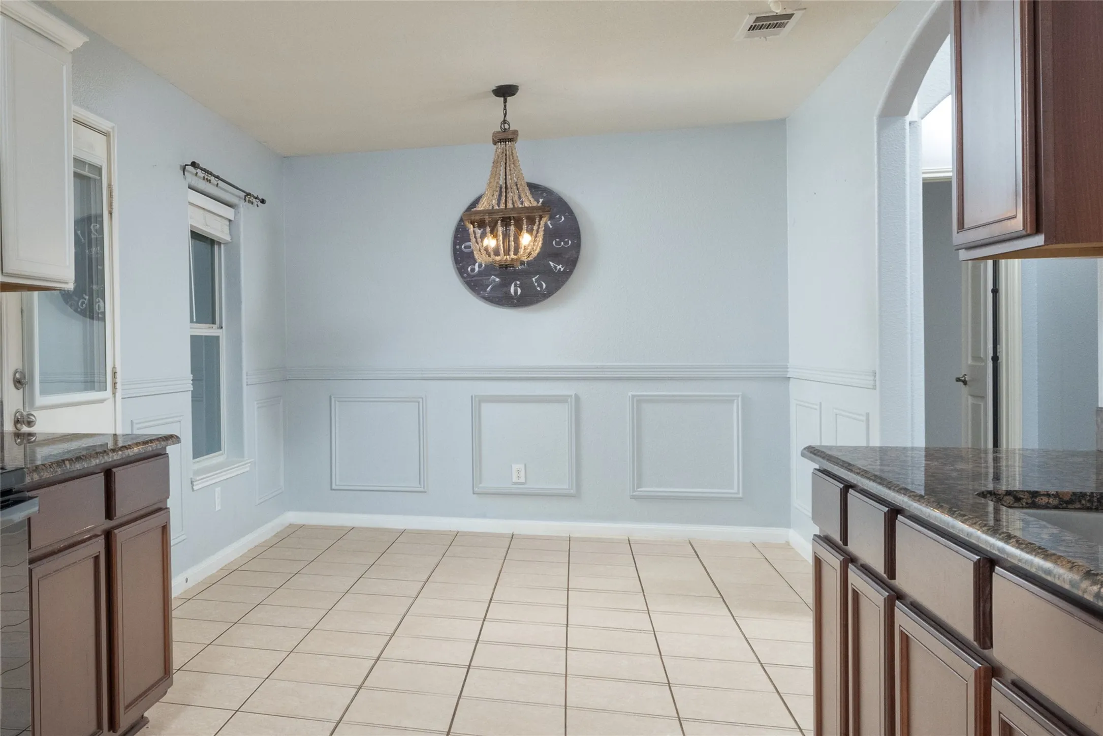 Single Family Residence For Sale in Denton County , 130 Kincaid Drive, Sanger, Texas 76266, 4 Bedrooms, 2 Bathrooms, 2 Garage spaces, 1,728 Sqft, built in 2013, Price $309,500, mls#21264521, Real Estate Agent in Sanger, Homes For Sale in Denton county, Homes For Sale in Sanger, Realtor in Sanger Texas, Real Estate Brokerage Independent Realty Texas, Luminita Cordes Realtor