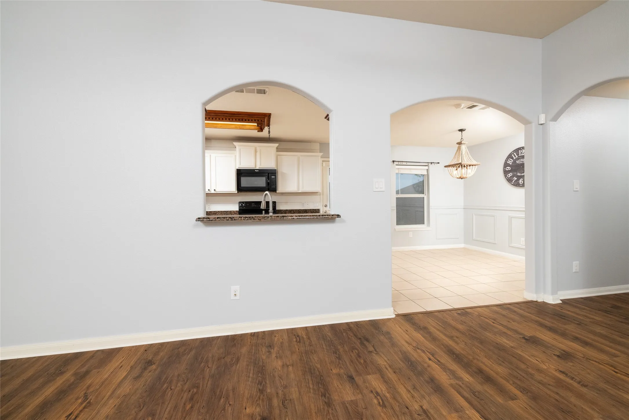 Single Family Residence For Sale in Denton County , 130 Kincaid Drive, Sanger, Texas 76266, 4 Bedrooms, 2 Bathrooms, 2 Garage spaces, 1,728 Sqft, built in 2013, Price $309,500, mls#21264521, Real Estate Agent in Sanger, Homes For Sale in Denton county, Homes For Sale in Sanger, Realtor in Sanger Texas, Real Estate Brokerage Independent Realty Texas, Luminita Cordes Realtor