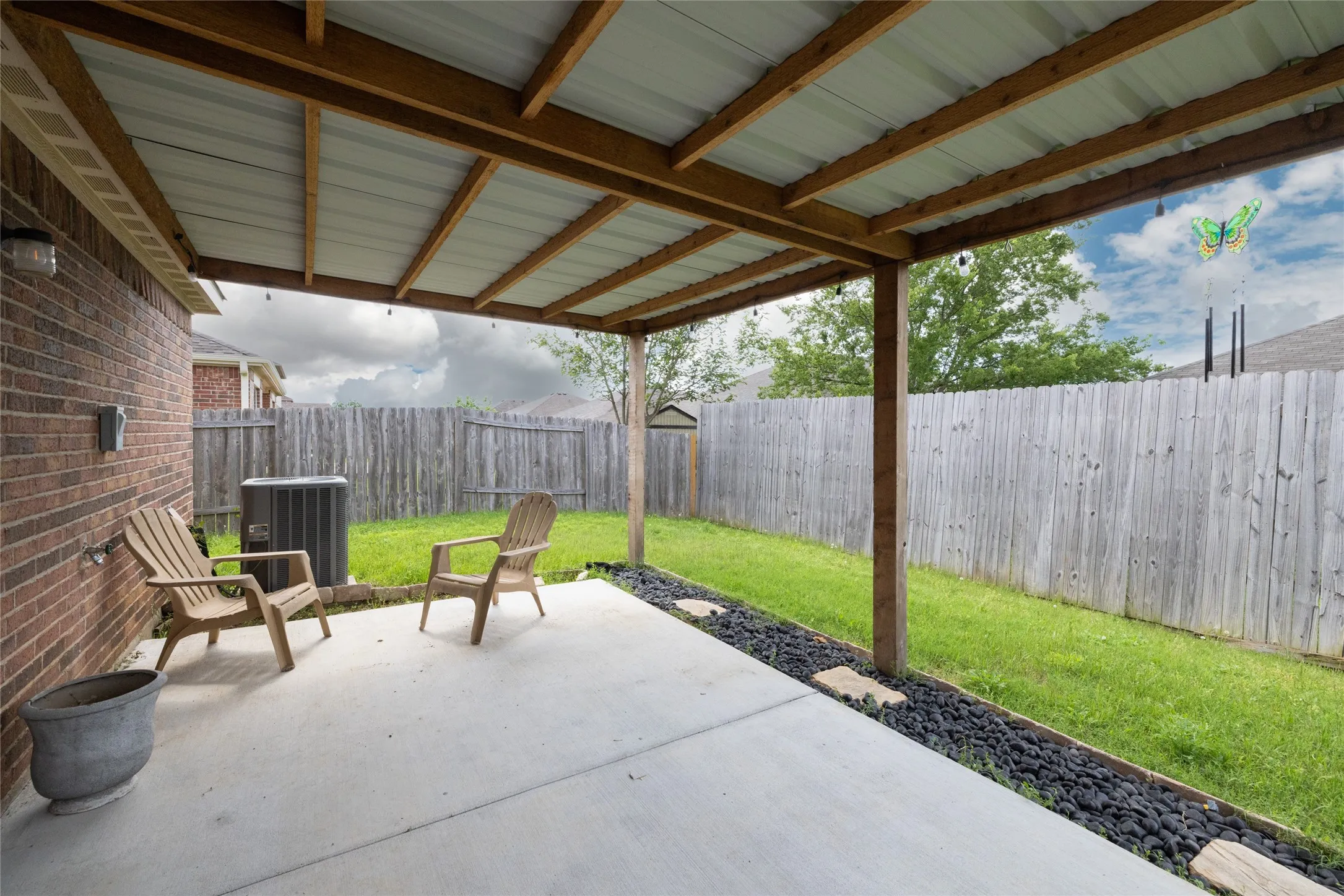 Single Family Residence For Sale in Denton County , 130 Kincaid Drive, Sanger, Texas 76266, 4 Bedrooms, 2 Bathrooms, 2 Garage spaces, 1,728 Sqft, built in 2013, Price $309,500, mls#21264521, Real Estate Agent in Sanger, Homes For Sale in Denton county, Homes For Sale in Sanger, Realtor in Sanger Texas, Real Estate Brokerage Independent Realty Texas, Luminita Cordes Realtor