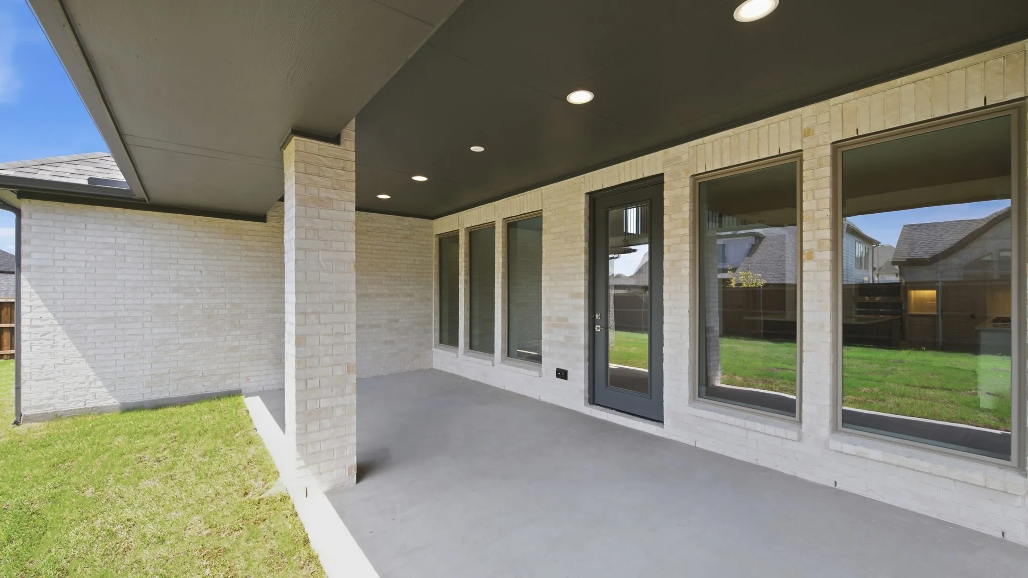 Single Family Residence For Sale in Collin County , 832 Stoney Bridge Way, Lavon, Texas 75166, 4 Bedroom, 3 Bathroom, 2 Garage spaces, 2,561 Sqft, built in 2026, mls#21264596, Real Estate Agent in Lavon, Homes For Sale in Collin county, Homes For Sale in Lavon, Realtor in Lavon Texas, Real Estate Brokerage Independent Realty Texas, Luminita Cordes Realtor