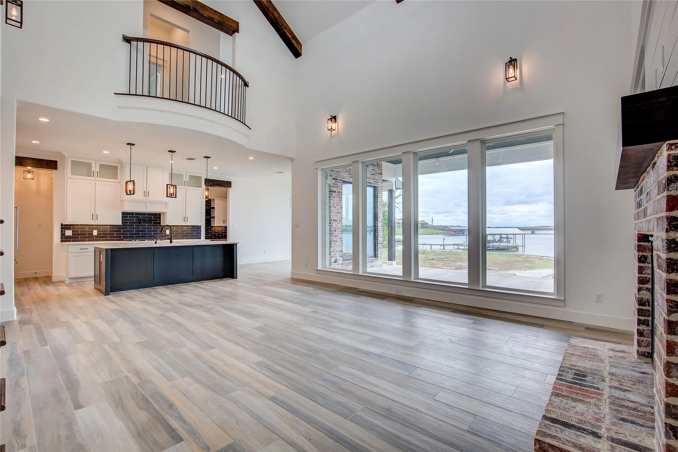 Single Family Residence For Sale in Henderson County , 105 Donna Drive, Gun Barrel City, Texas 75156, 4 Bedroom, 4 Bathroom, 2 Garage spaces, 3,272 Sqft, built in 2023, Price $1,339,000, mls#21264613, Real Estate Agent in Gun Barrel City, Homes For Sale in Henderson county, Homes For Sale in Gun Barrel City, Realtor in Gun Barrel City Texas, Real Estate Brokerage Independent Realty Texas, Luminita Cordes Realtor