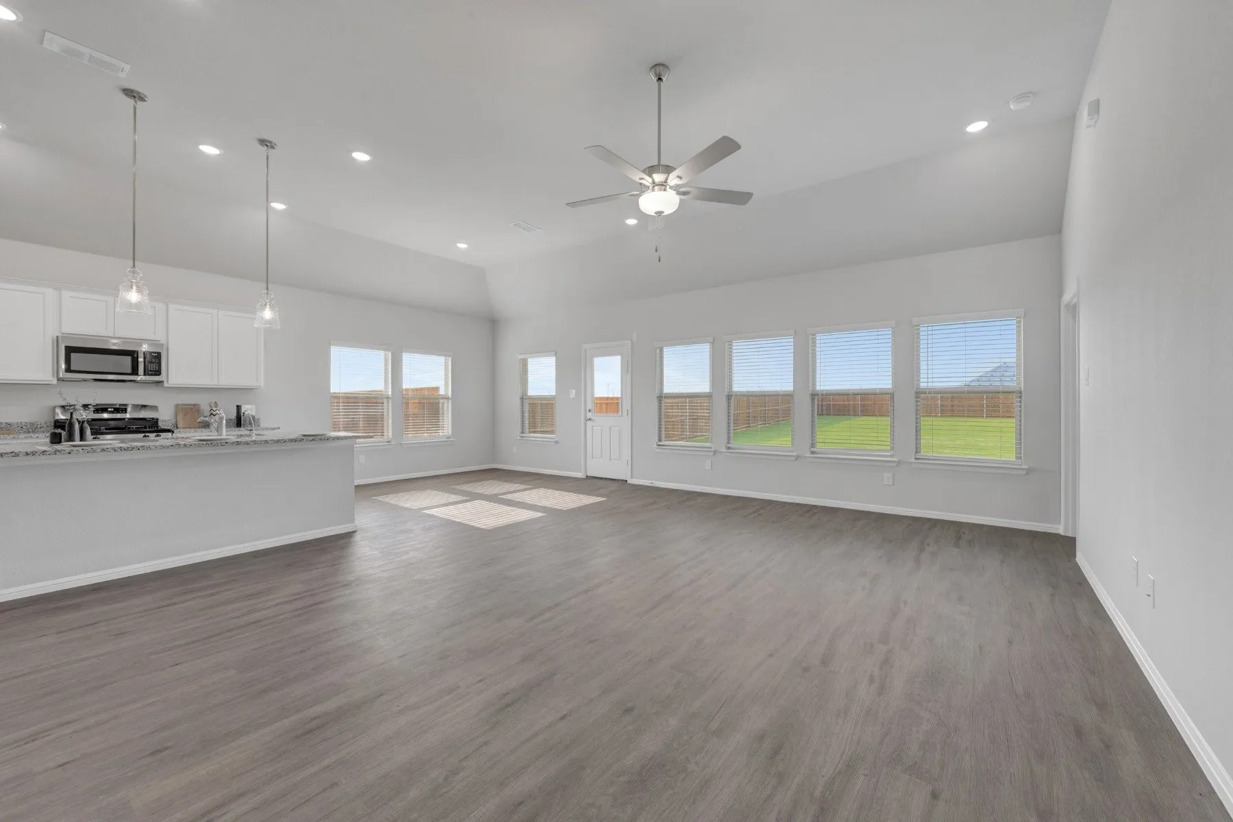 Single Family Residence For Sale in Hunt County , 1801 Gulin Street, Royse City, Texas 75189, 4 Bedroom, 3 Bathroom, 2 Garage spaces, 2,425 Sqft, built in 2026, mls#21248613, Real Estate Agent in Royse City, Homes For Sale in Hunt county, Homes For Sale in Royse City, Realtor in Royse City Texas, Real Estate Brokerage Independent Realty Texas, Luminita Cordes Realtor