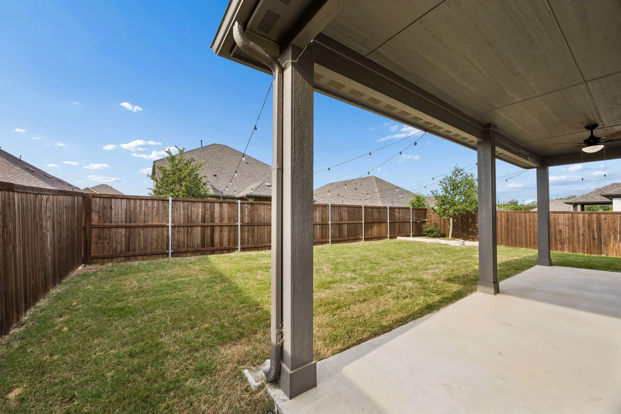 Single Family Residence For Sale in Denton County , 13036 Mizell Lane, Providence Village, Texas 76227, 5 Bedroom, 3 Bathroom, 2 Garage spaces, 2,407 Sqft, built in 2022, mls#21264430, Real Estate Agent in Providence Village, Homes For Sale in Denton county, Homes For Sale in Providence Village, Realtor in Providence Village Texas, Real Estate Brokerage Independent Realty Texas, Luminita Cordes Realtor
