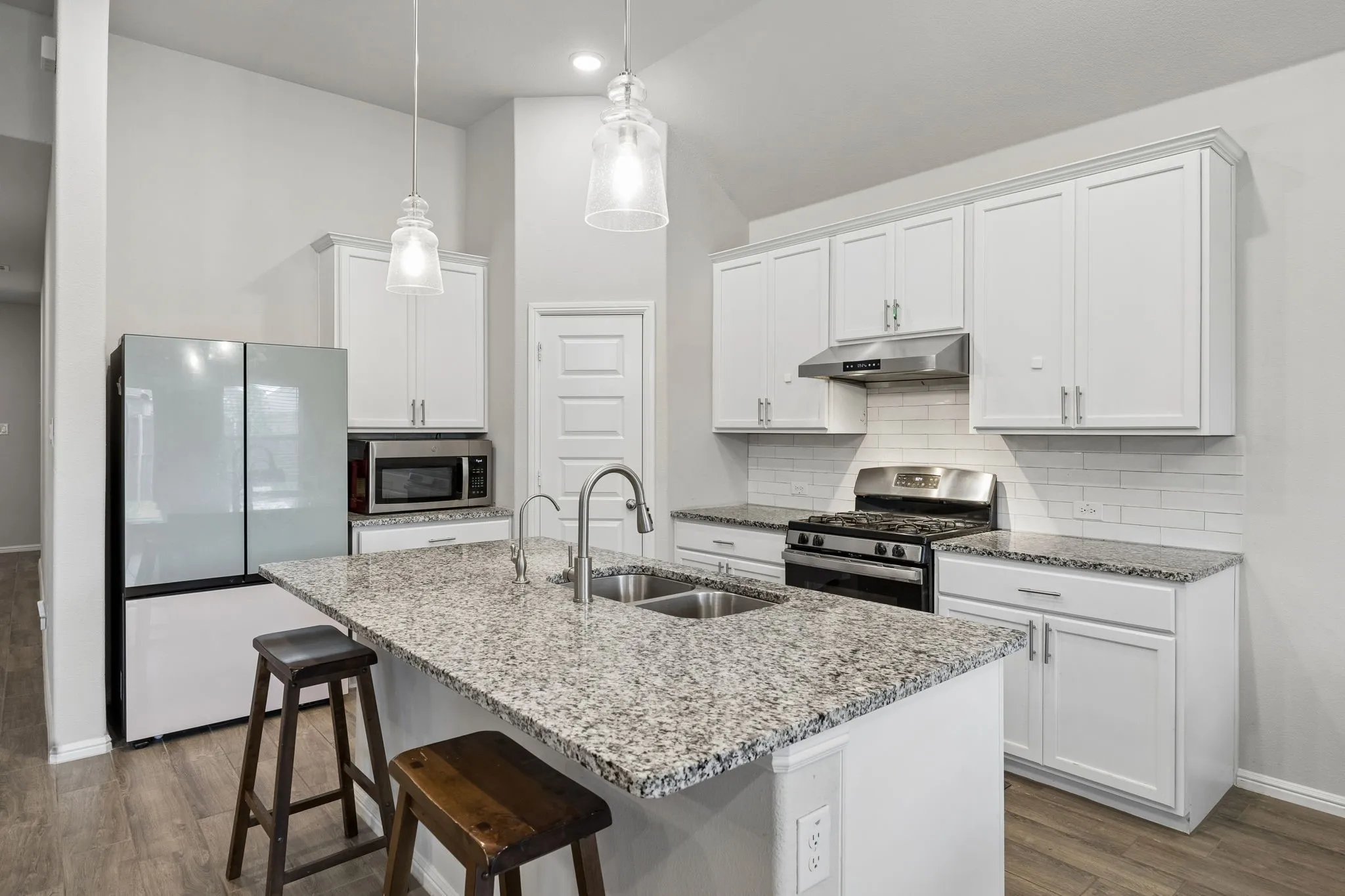 Single Family Residence For Sale in Denton County , 13036 Mizell Lane, Providence Village, Texas 76227, 5 Bedroom, 3 Bathroom, 2 Garage spaces, 2,407 Sqft, built in 2022, mls#21264430, Real Estate Agent in Providence Village, Homes For Sale in Denton county, Homes For Sale in Providence Village, Realtor in Providence Village Texas, Real Estate Brokerage Independent Realty Texas, Luminita Cordes Realtor