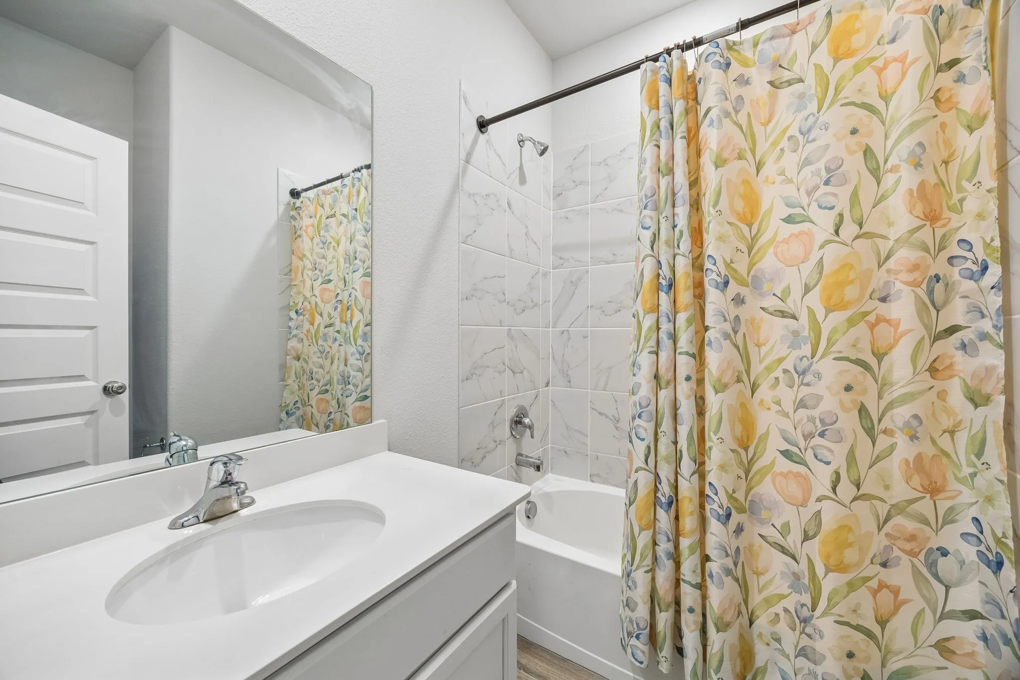 Single Family Residence For Sale in Denton County , 13036 Mizell Lane, Providence Village, Texas 76227, 5 Bedroom, 3 Bathroom, 2 Garage spaces, 2,407 Sqft, built in 2022, mls#21264430, Real Estate Agent in Providence Village, Homes For Sale in Denton county, Homes For Sale in Providence Village, Realtor in Providence Village Texas, Real Estate Brokerage Independent Realty Texas, Luminita Cordes Realtor