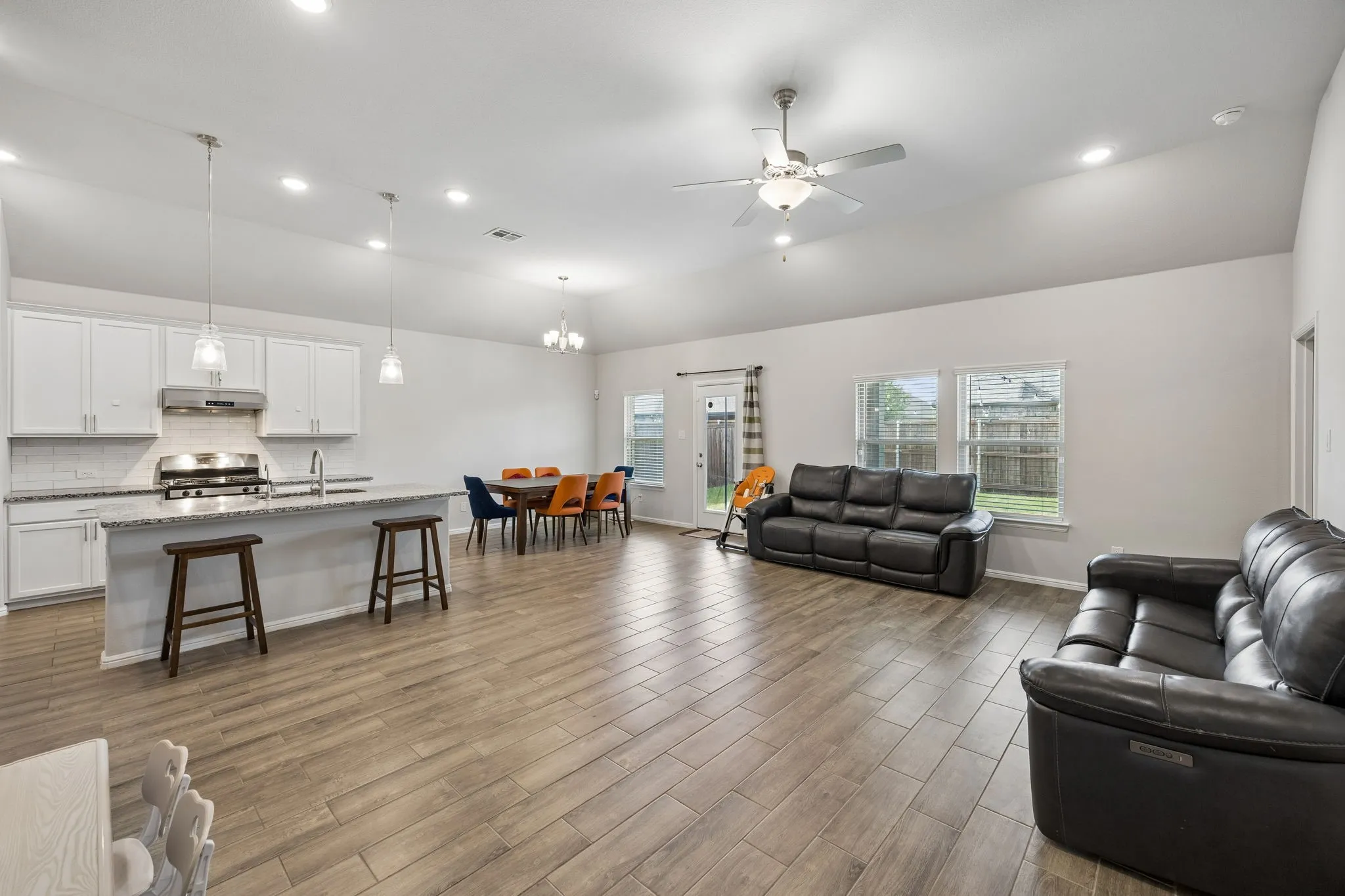 Single Family Residence For Sale in Denton County , 13036 Mizell Lane, Providence Village, Texas 76227, 5 Bedroom, 3 Bathroom, 2 Garage spaces, 2,407 Sqft, built in 2022, mls#21264430, Real Estate Agent in Providence Village, Homes For Sale in Denton county, Homes For Sale in Providence Village, Realtor in Providence Village Texas, Real Estate Brokerage Independent Realty Texas, Luminita Cordes Realtor
