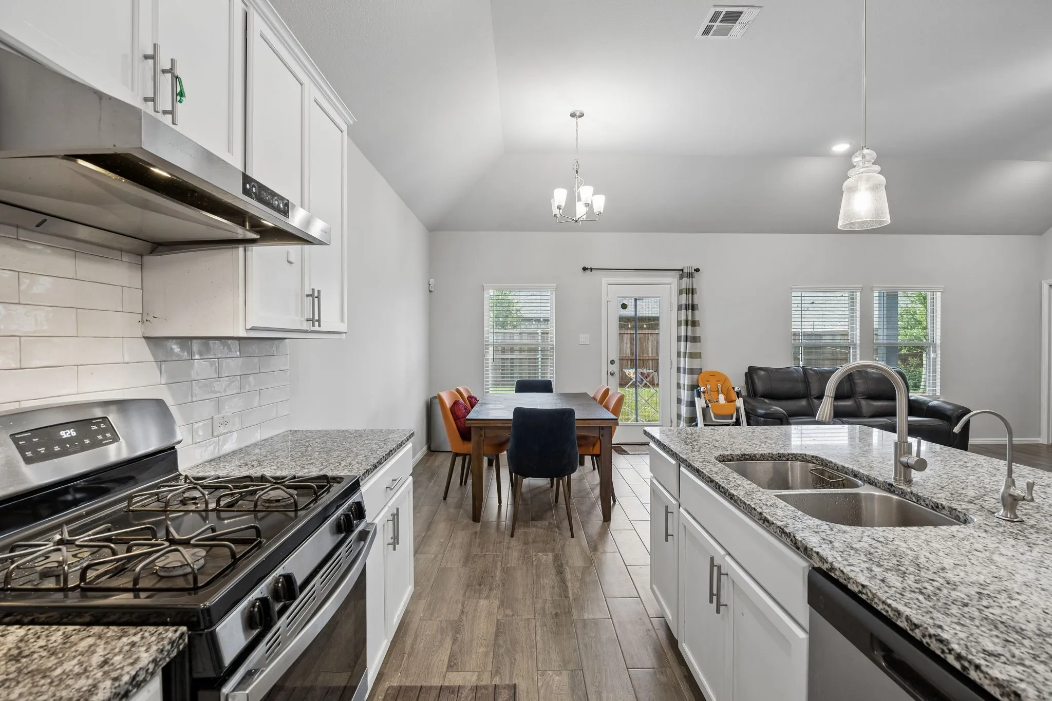 Single Family Residence For Sale in Denton County , 13036 Mizell Lane, Providence Village, Texas 76227, 5 Bedroom, 3 Bathroom, 2 Garage spaces, 2,407 Sqft, built in 2022, mls#21264430, Real Estate Agent in Providence Village, Homes For Sale in Denton county, Homes For Sale in Providence Village, Realtor in Providence Village Texas, Real Estate Brokerage Independent Realty Texas, Luminita Cordes Realtor