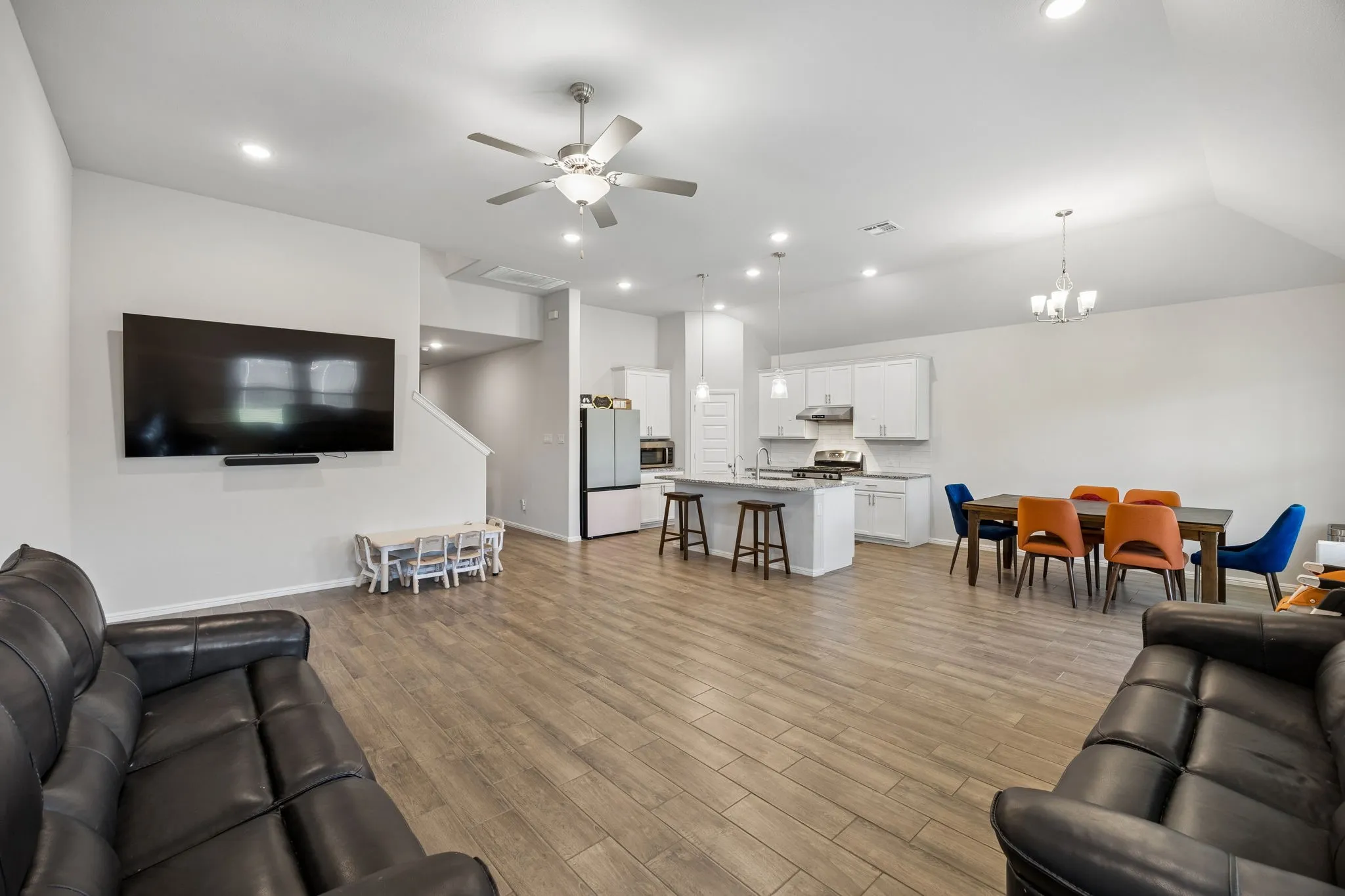 Single Family Residence For Sale in Denton County , 13036 Mizell Lane, Providence Village, Texas 76227, 5 Bedroom, 3 Bathroom, 2 Garage spaces, 2,407 Sqft, built in 2022, mls#21264430, Real Estate Agent in Providence Village, Homes For Sale in Denton county, Homes For Sale in Providence Village, Realtor in Providence Village Texas, Real Estate Brokerage Independent Realty Texas, Luminita Cordes Realtor