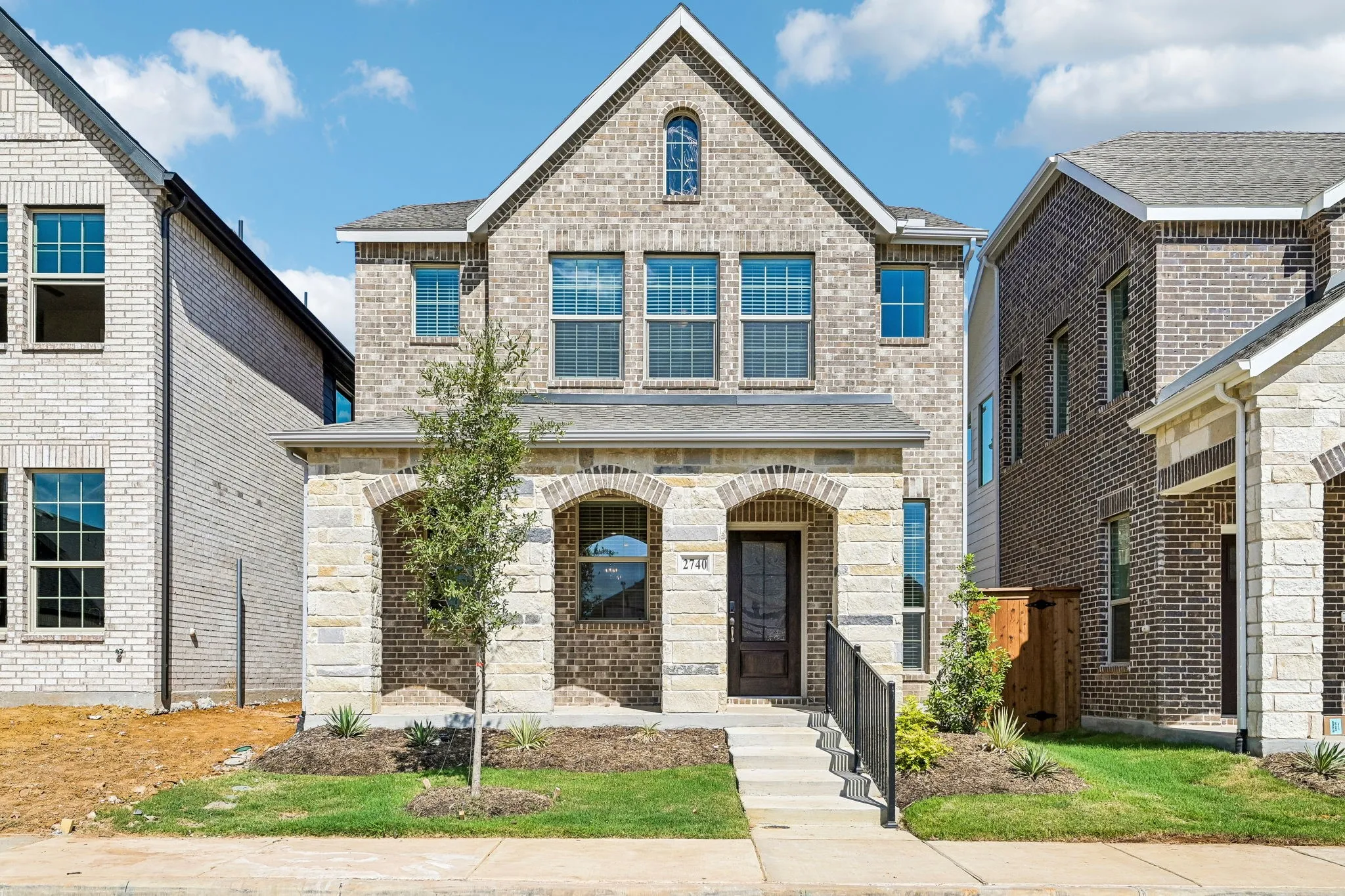 Single Family Residence For Sale in Denton County , 2740 Teton Street, Corinth, Texas 76210, 3 Bedroom, 3 Bathroom, 2 Garage spaces, 1,650 Sqft, built in 2026, mls#21264191, Real Estate Agent in Corinth, Homes For Sale in Denton county, Homes For Sale in Corinth, Realtor in Corinth Texas, Real Estate Brokerage Independent Realty Texas, Luminita Cordes Realtor
