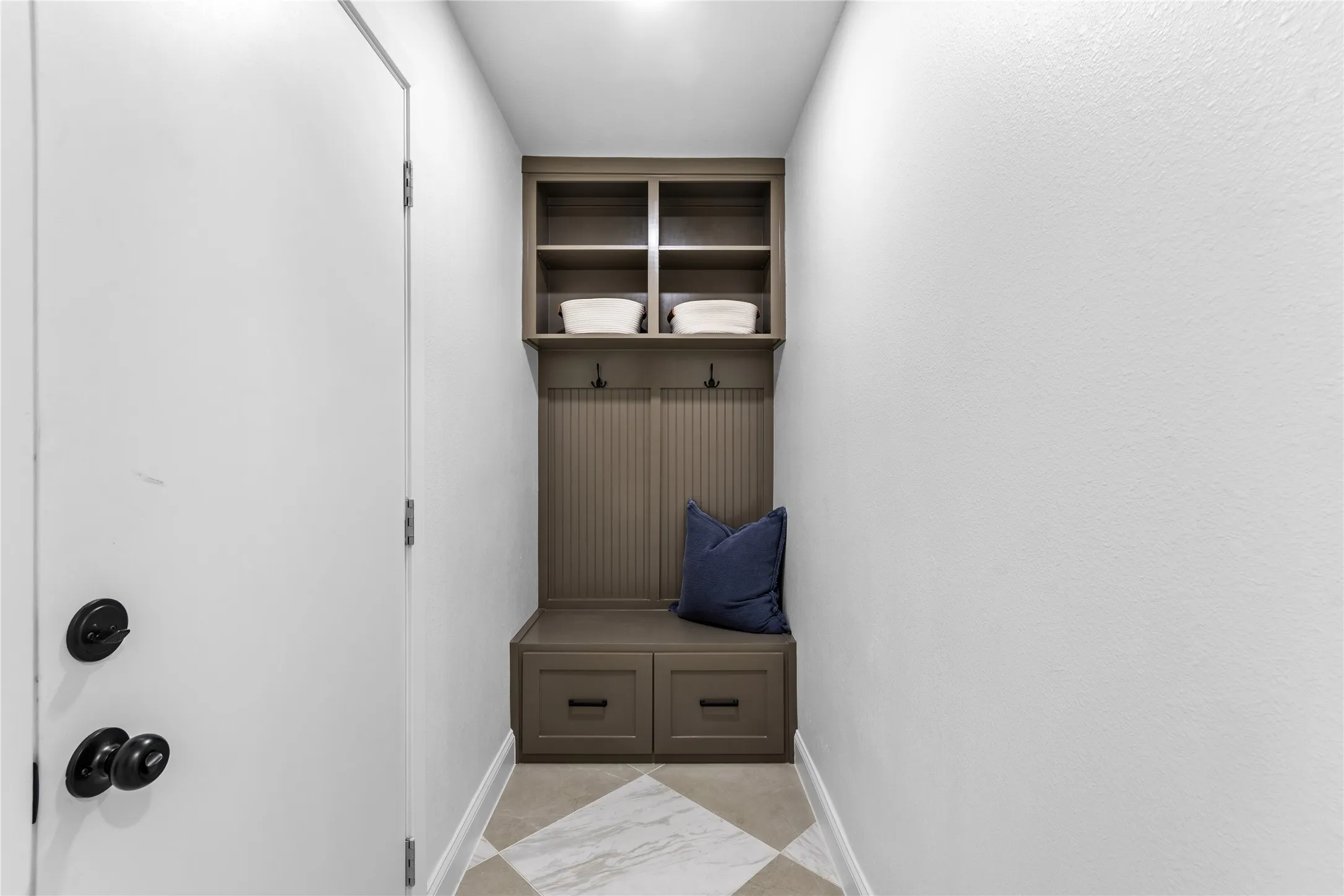 Single Family Residence For Sale in Dallas County , 7881 La Cabeza Drive, Dallas, Texas 75248, 4 Bedroom, 2 Bathroom, 2 Garage spaces, 2,123 Sqft, built in 1968, mls#21262786, Real Estate Agent in Dallas, Homes For Sale in Dallas county, Homes For Sale in Dallas, Realtor in Dallas Texas, Real Estate Brokerage Independent Realty Texas, Luminita Cordes Realtor