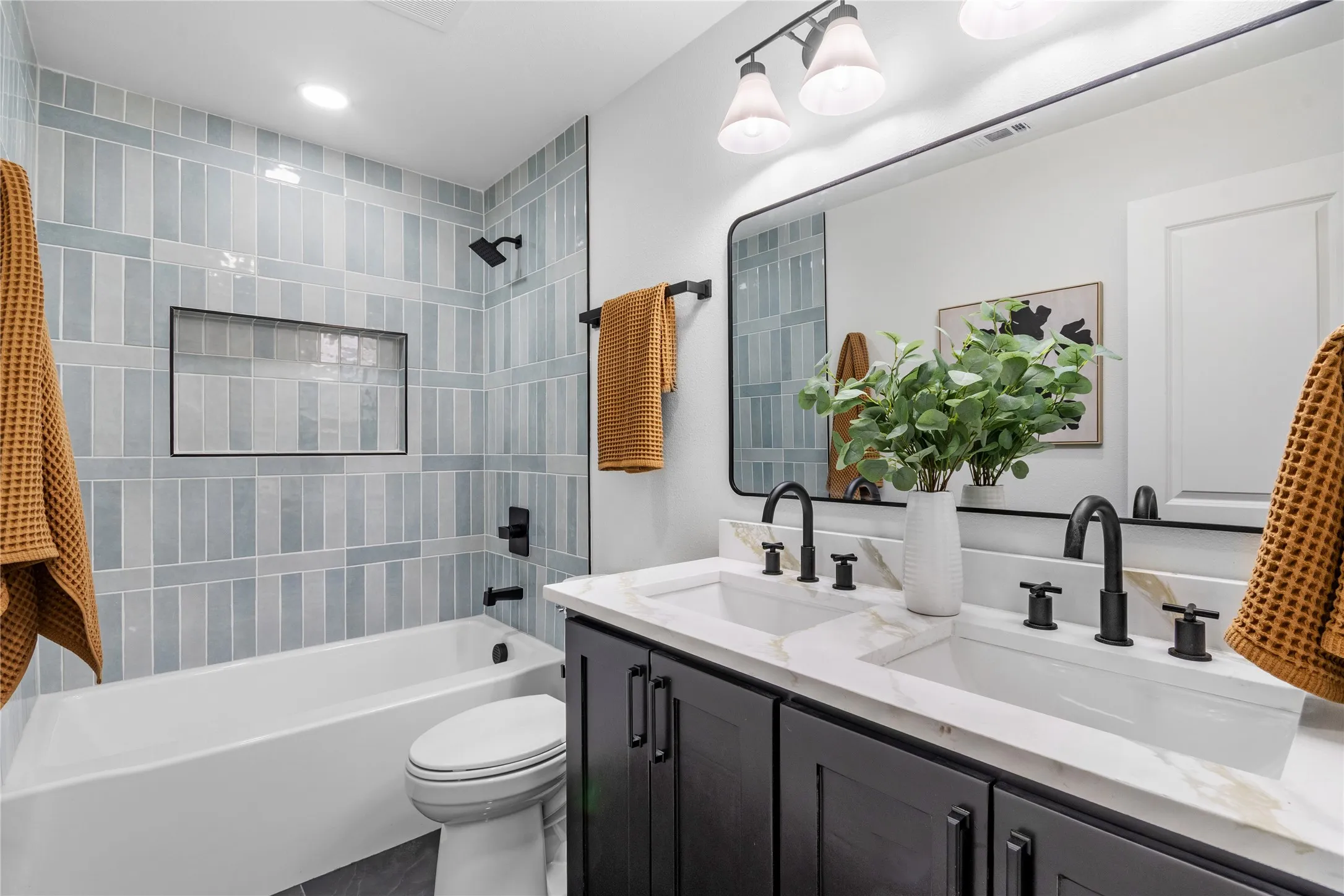 Single Family Residence For Sale in Dallas County , 7881 La Cabeza Drive, Dallas, Texas 75248, 4 Bedroom, 2 Bathroom, 2 Garage spaces, 2,123 Sqft, built in 1968, mls#21262786, Real Estate Agent in Dallas, Homes For Sale in Dallas county, Homes For Sale in Dallas, Realtor in Dallas Texas, Real Estate Brokerage Independent Realty Texas, Luminita Cordes Realtor