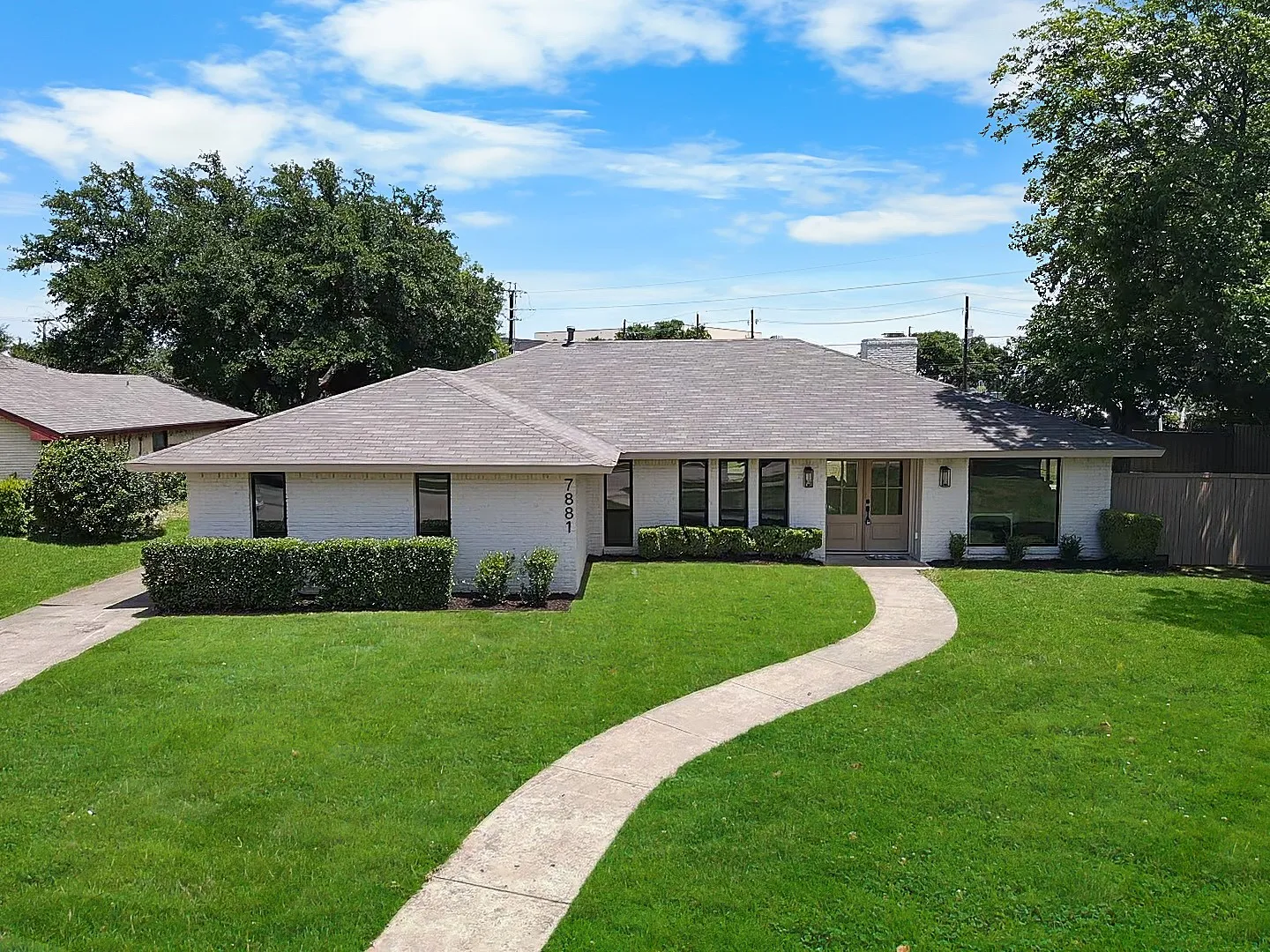 Single Family Residence For Sale in Dallas County , 7881 La Cabeza Drive, Dallas, Texas 75248, 4 Bedroom, 2 Bathroom, 2 Garage spaces, 2,123 Sqft, built in 1968, mls#21262786, Real Estate Agent in Dallas, Homes For Sale in Dallas county, Homes For Sale in Dallas, Realtor in Dallas Texas, Real Estate Brokerage Independent Realty Texas, Luminita Cordes Realtor