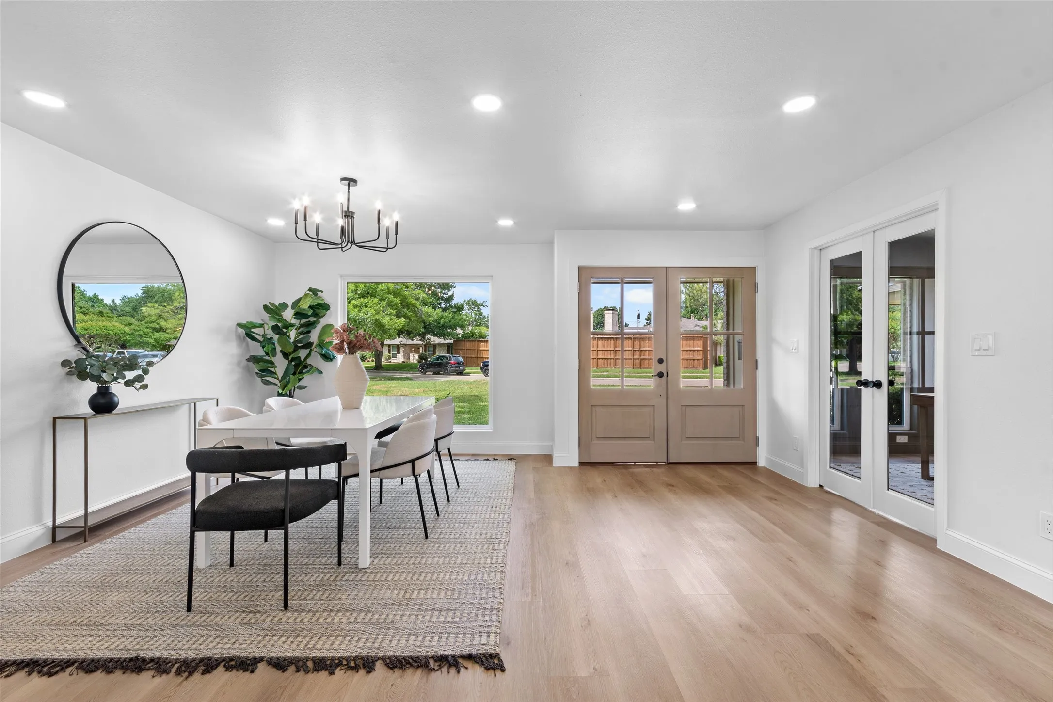 Single Family Residence For Sale in Dallas County , 7881 La Cabeza Drive, Dallas, Texas 75248, 4 Bedroom, 2 Bathroom, 2 Garage spaces, 2,123 Sqft, built in 1968, mls#21262786, Real Estate Agent in Dallas, Homes For Sale in Dallas county, Homes For Sale in Dallas, Realtor in Dallas Texas, Real Estate Brokerage Independent Realty Texas, Luminita Cordes Realtor