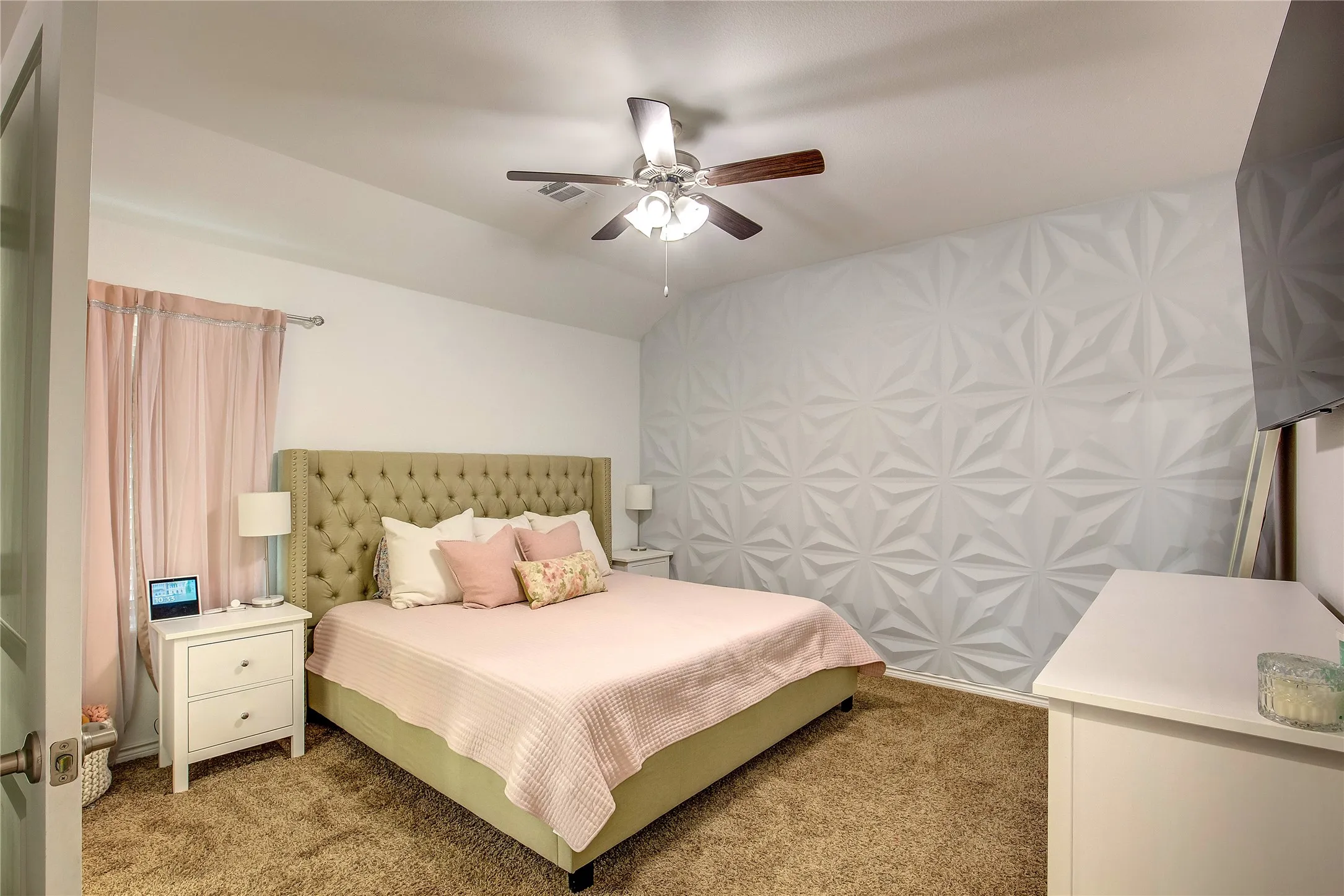 Single Family Residence For Sale in Kaufman County , 2529 Pettus Drive, Forney, Texas 75126, 3 Bedroom, 2 Bathroom, 2 Garage spaces, 1,510 Sqft, built in 2020, mls#21263758, Real Estate Agent in Forney, Homes For Sale in Kaufman county, Homes For Sale in Forney, Realtor in Forney Texas, Real Estate Brokerage Independent Realty Texas, Luminita Cordes Realtor
