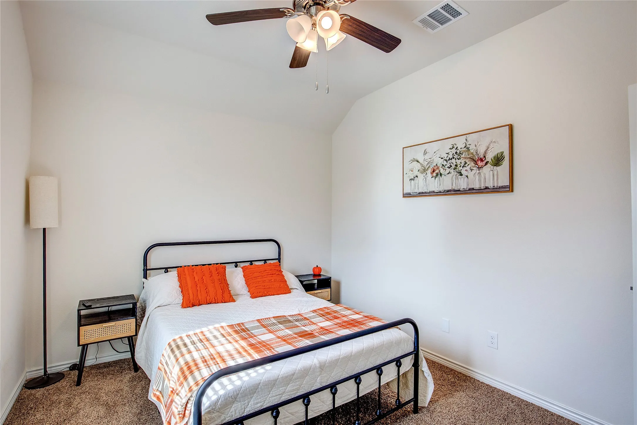 Single Family Residence For Sale in Kaufman County , 2529 Pettus Drive, Forney, Texas 75126, 3 Bedroom, 2 Bathroom, 2 Garage spaces, 1,510 Sqft, built in 2020, mls#21263758, Real Estate Agent in Forney, Homes For Sale in Kaufman county, Homes For Sale in Forney, Realtor in Forney Texas, Real Estate Brokerage Independent Realty Texas, Luminita Cordes Realtor