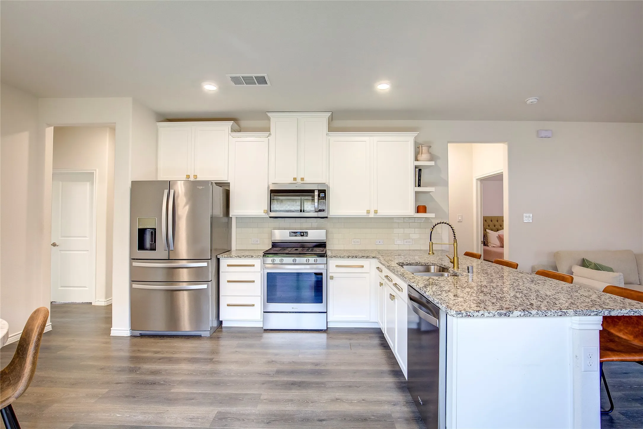 Single Family Residence For Sale in Kaufman County , 2529 Pettus Drive, Forney, Texas 75126, 3 Bedroom, 2 Bathroom, 2 Garage spaces, 1,510 Sqft, built in 2020, mls#21263758, Real Estate Agent in Forney, Homes For Sale in Kaufman county, Homes For Sale in Forney, Realtor in Forney Texas, Real Estate Brokerage Independent Realty Texas, Luminita Cordes Realtor