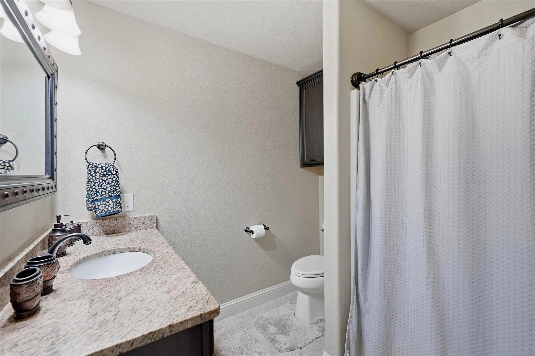 Single Family Residence For Sale in Grayson County , 2214 Southridge Lane, Sherman, Texas 75092, 3 Bedroom, 2 Bathroom, 2 Garage spaces, 1,756 Sqft, built in 2018, mls#21263982, Real Estate Agent in Sherman, Homes For Sale in Grayson county, Homes For Sale in Sherman, Realtor in Sherman Texas, Real Estate Brokerage Independent Realty Texas, Luminita Cordes Realtor