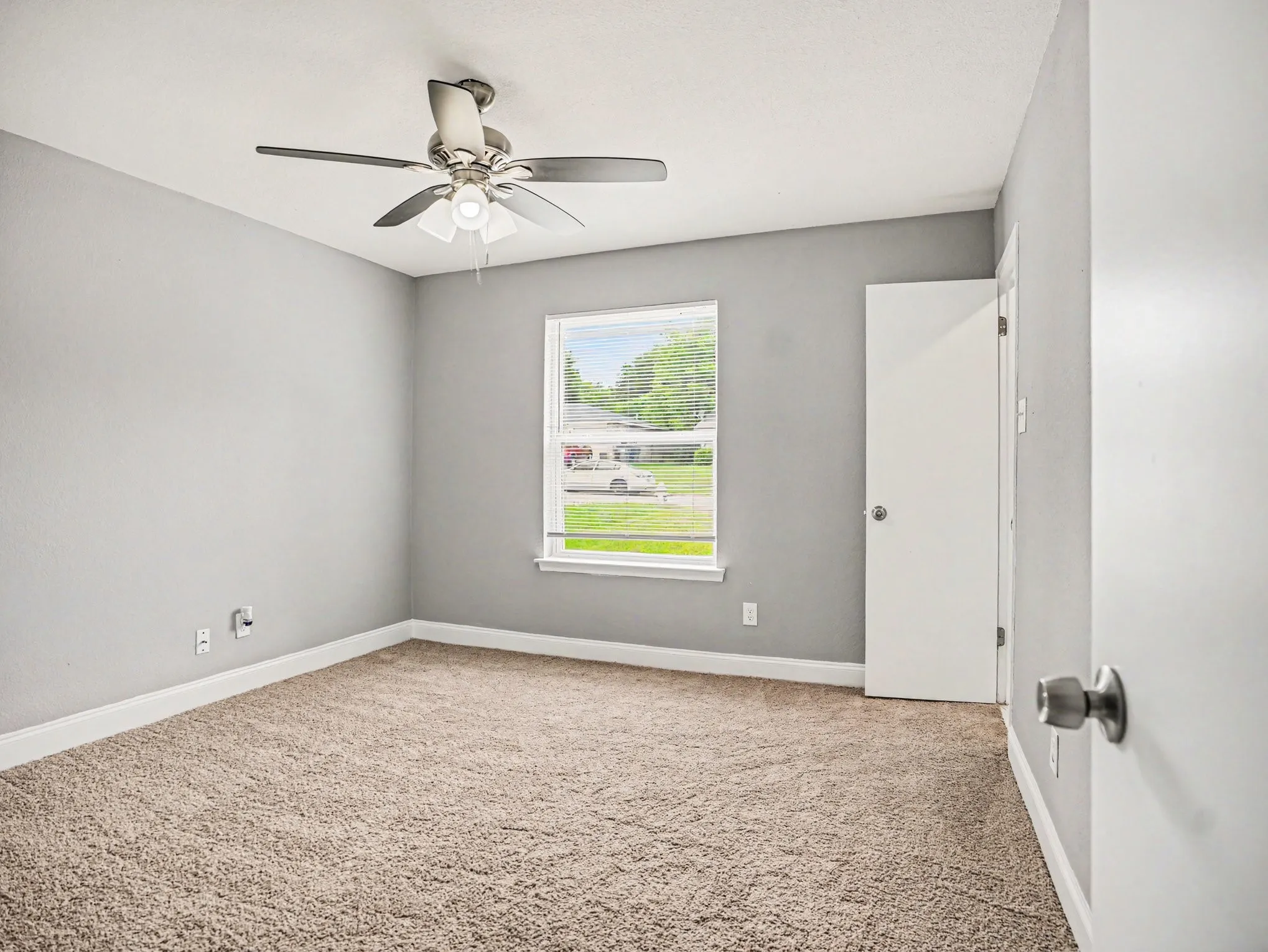 Single Family Residence For Sale in Dallas County , 1434 Oakbrook Street, Lancaster, Texas 75134, 4 Bedroom, 2 Bathroom, 2 Garage spaces, 1,356 Sqft, built in 1971, mls#21260009, Real Estate Agent in Lancaster, Homes For Sale in Dallas county, Homes For Sale in Lancaster, Realtor in Lancaster Texas, Real Estate Brokerage Independent Realty Texas, Luminita Cordes Realtor
