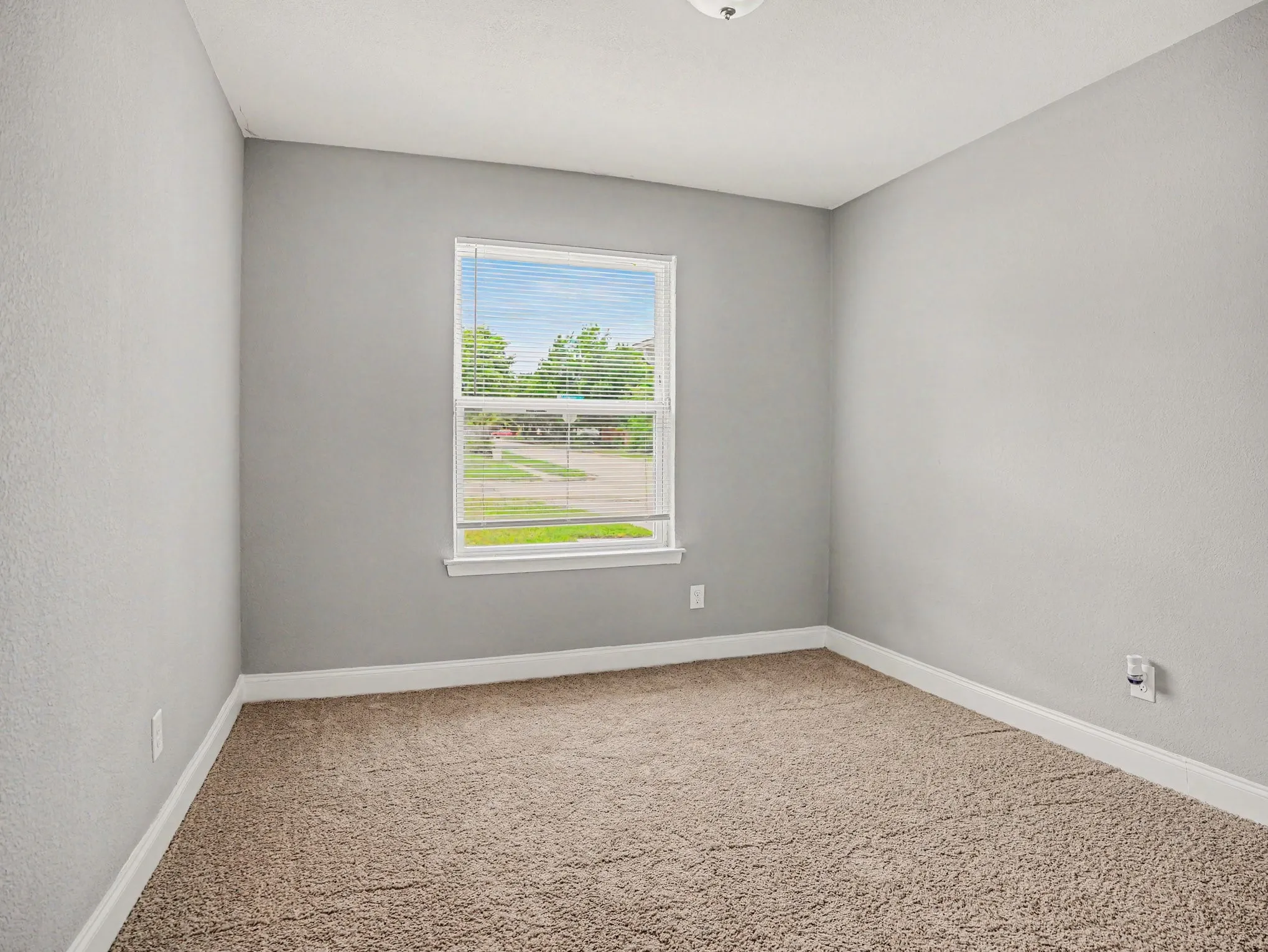Single Family Residence For Sale in Dallas County , 1434 Oakbrook Street, Lancaster, Texas 75134, 4 Bedroom, 2 Bathroom, 2 Garage spaces, 1,356 Sqft, built in 1971, mls#21260009, Real Estate Agent in Lancaster, Homes For Sale in Dallas county, Homes For Sale in Lancaster, Realtor in Lancaster Texas, Real Estate Brokerage Independent Realty Texas, Luminita Cordes Realtor