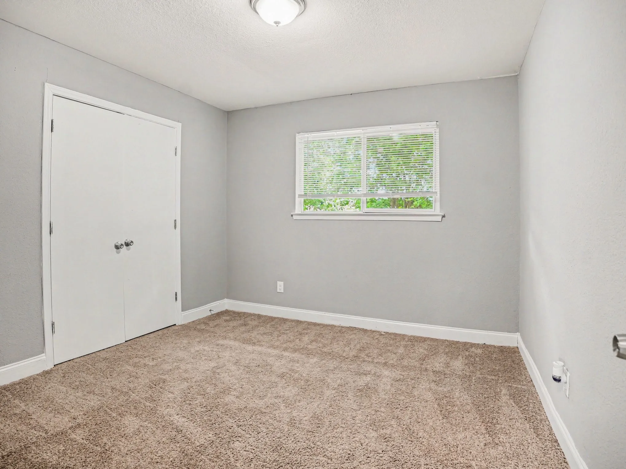 Single Family Residence For Sale in Dallas County , 1434 Oakbrook Street, Lancaster, Texas 75134, 4 Bedroom, 2 Bathroom, 2 Garage spaces, 1,356 Sqft, built in 1971, mls#21260009, Real Estate Agent in Lancaster, Homes For Sale in Dallas county, Homes For Sale in Lancaster, Realtor in Lancaster Texas, Real Estate Brokerage Independent Realty Texas, Luminita Cordes Realtor