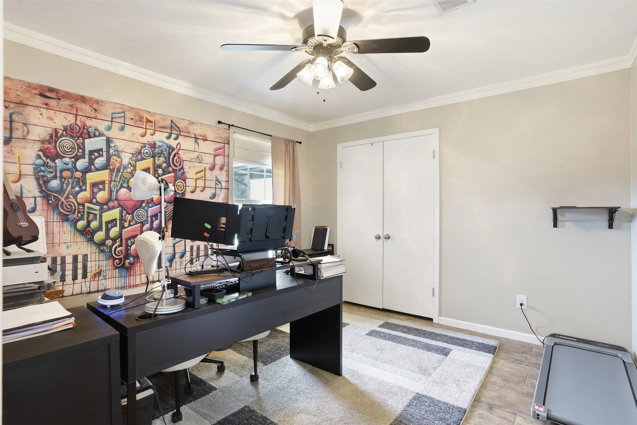Single Family Residence For Sale in Hood County , 6514 Circo Drive, De Cordova, Texas 76049, 4 Bedroom, 3 Bathroom, 2 Garage spaces, 2,771 Sqft, built in 1976, mls#21264622, Real Estate Agent in De Cordova, Homes For Sale in Hood county, Homes For Sale in De Cordova, Realtor in De Cordova Texas, Real Estate Brokerage Independent Realty Texas, Luminita Cordes Realtor