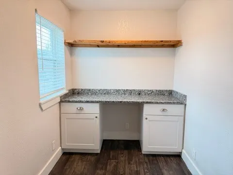 Apartment For Rent in Tarrant County , 5928 Fletcher Avenue 23, Fort Worth, Texas 76107, 1 Bedroom, 1 Bathroom, Garage spaces, 588 Sqft, built in 1965, mls#21264669, Real Estate Agent in Fort Worth, Homes For Rent in Tarrant county, Homes For Rent in Fort Worth, Realtor in Fort Worth Texas, Real Estate Brokerage Independent Realty Texas, Luminita Cordes Realtor