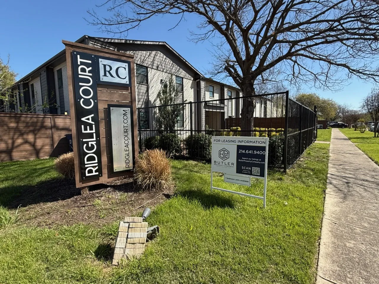 Apartment For Rent in Tarrant County , 5928 Fletcher Avenue 23, Fort Worth, Texas 76107, 1 Bedroom, 1 Bathroom, Garage spaces, 588 Sqft, built in 1965, mls#21264669, Real Estate Agent in Fort Worth, Homes For Rent in Tarrant county, Homes For Rent in Fort Worth, Realtor in Fort Worth Texas, Real Estate Brokerage Independent Realty Texas, Luminita Cordes Realtor