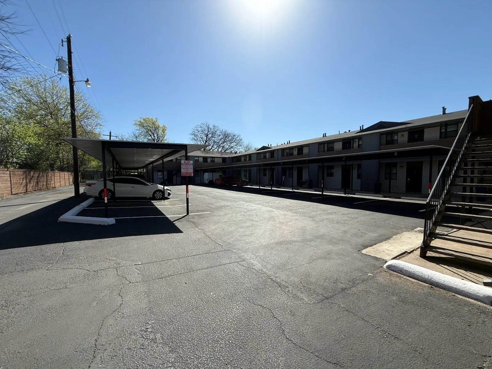 Apartment For Rent in Tarrant County , 5928 Fletcher Avenue 20, Fort Worth, Texas 76107, 1 Bedroom, 1 Bathroom, Garage spaces, 588 Sqft, built in 1965, mls#21264675, Real Estate Agent in Fort Worth, Homes For Rent in Tarrant county, Homes For Rent in Fort Worth, Realtor in Fort Worth Texas, Real Estate Brokerage Independent Realty Texas, Luminita Cordes Realtor