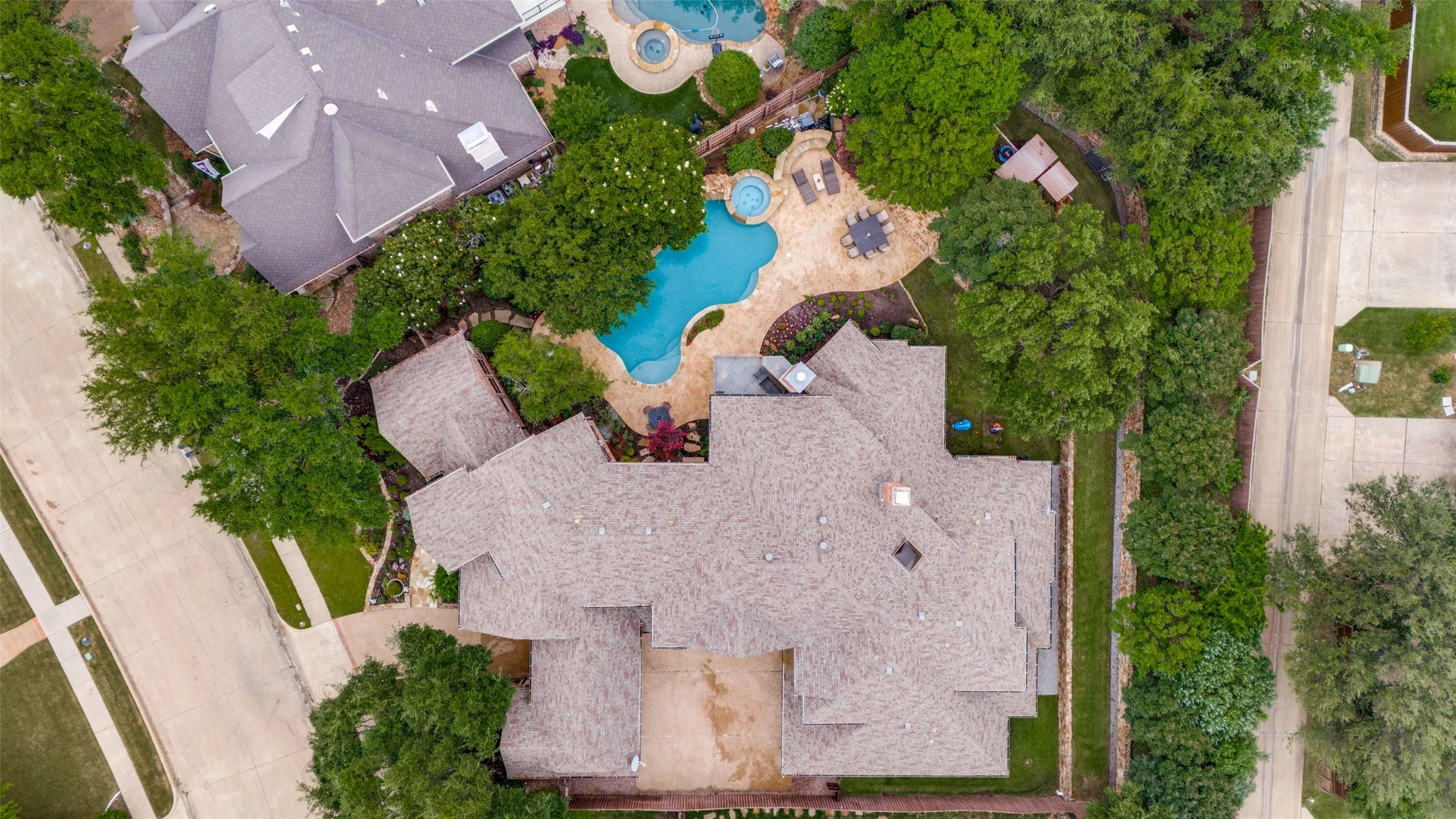 Single Family Residence For Sale in Denton County , 5167 Lorraine Drive, Frisco, Texas 75034, 5 Bedroom, 6 Bathroom, 3 Garage spaces, 6,283 Sqft, built in 2000, mls#21264496, Real Estate Agent in Frisco, Homes For Sale in Denton county, Homes For Sale in Frisco, Realtor in Frisco Texas, Real Estate Brokerage Independent Realty Texas, Luminita Cordes Realtor