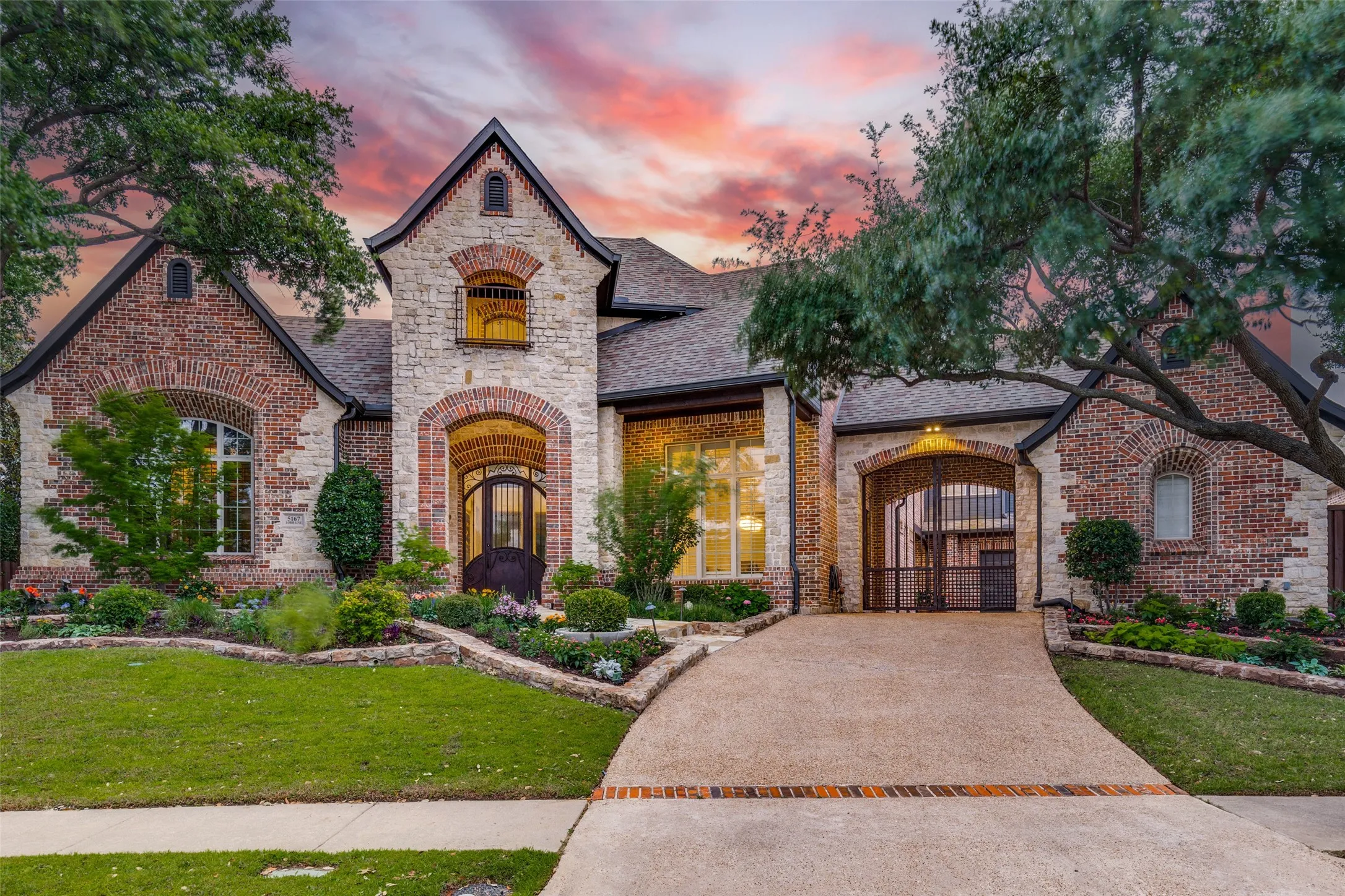 Single Family Residence For Sale in Denton County , 5167 Lorraine Drive, Frisco, Texas 75034, 5 Bedroom, 6 Bathroom, 3 Garage spaces, 6,283 Sqft, built in 2000, mls#21264496, Real Estate Agent in Frisco, Homes For Sale in Denton county, Homes For Sale in Frisco, Realtor in Frisco Texas, Real Estate Brokerage Independent Realty Texas, Luminita Cordes Realtor