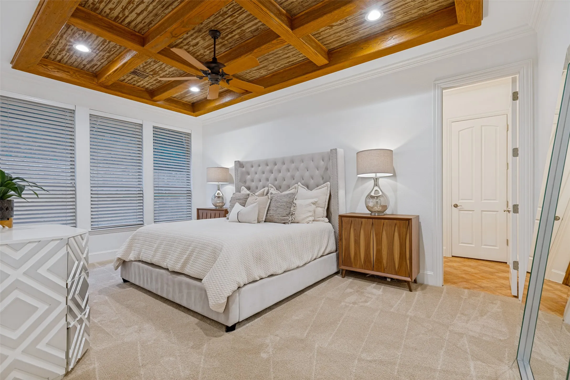 Single Family Residence For Sale in Denton County , 5167 Lorraine Drive, Frisco, Texas 75034, 5 Bedroom, 6 Bathroom, 3 Garage spaces, 6,283 Sqft, built in 2000, mls#21264496, Real Estate Agent in Frisco, Homes For Sale in Denton county, Homes For Sale in Frisco, Realtor in Frisco Texas, Real Estate Brokerage Independent Realty Texas, Luminita Cordes Realtor