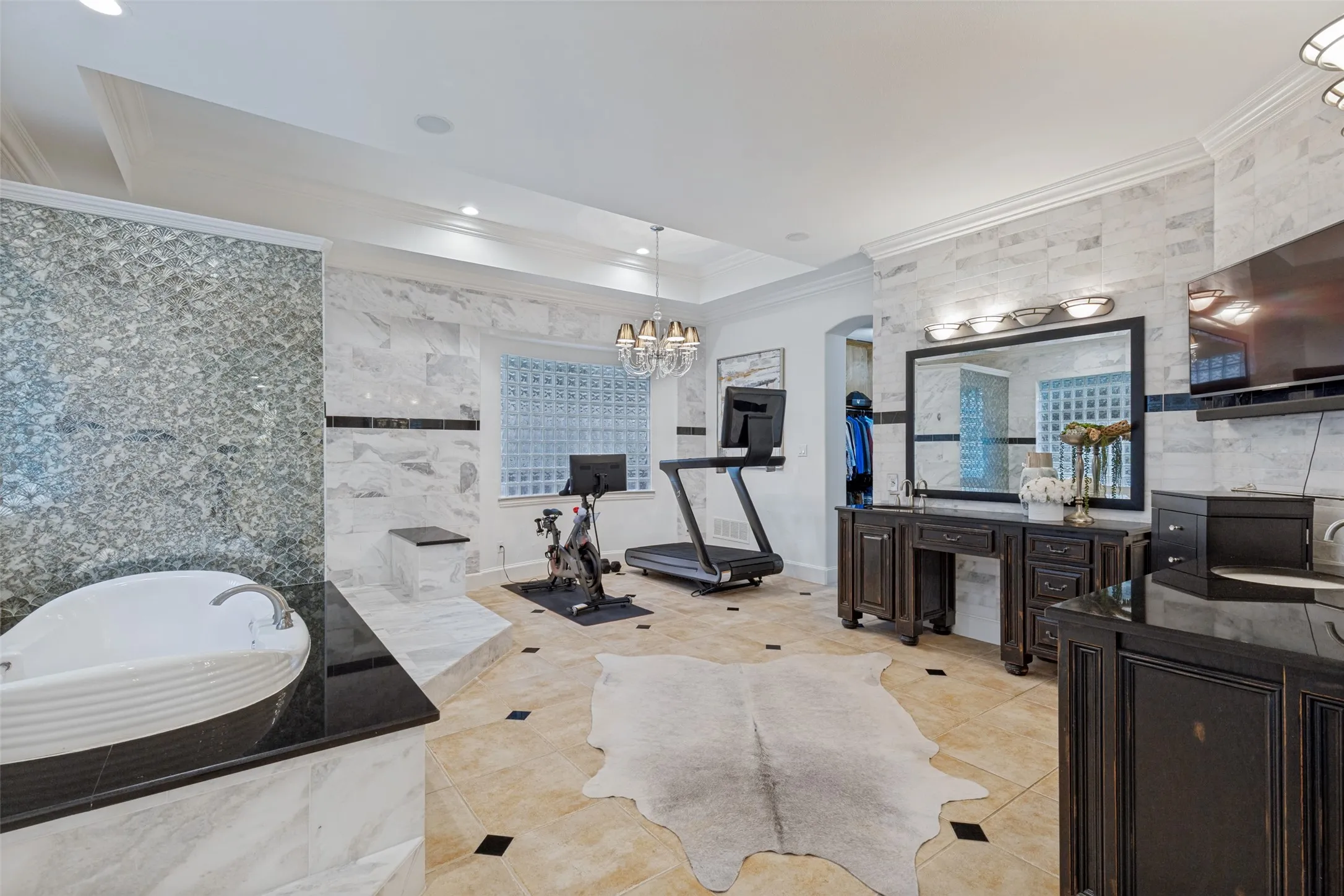 Single Family Residence For Sale in Denton County , 5167 Lorraine Drive, Frisco, Texas 75034, 5 Bedroom, 6 Bathroom, 3 Garage spaces, 6,283 Sqft, built in 2000, mls#21264496, Real Estate Agent in Frisco, Homes For Sale in Denton county, Homes For Sale in Frisco, Realtor in Frisco Texas, Real Estate Brokerage Independent Realty Texas, Luminita Cordes Realtor