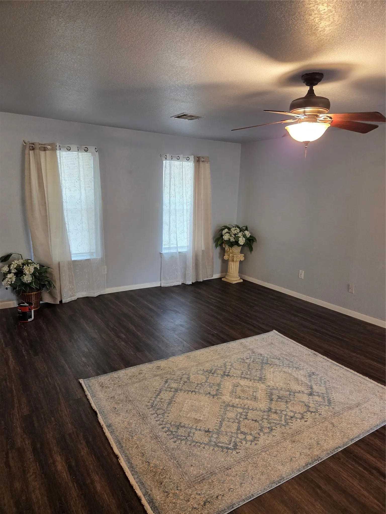 Single Family Residence For Sale in Mc Lennan County , 320 Hazelwood Avenue, Waco, Texas 76705, 3 Bedroom, 2 Bathroom, 1 Garage spaces, 1,296 Sqft, built in 2009, mls#21264577, Real Estate Agent in Waco, Homes For Sale in Mc Lennan county, Homes For Sale in Waco, Realtor in Waco Texas, Real Estate Brokerage Independent Realty Texas, Luminita Cordes Realtor