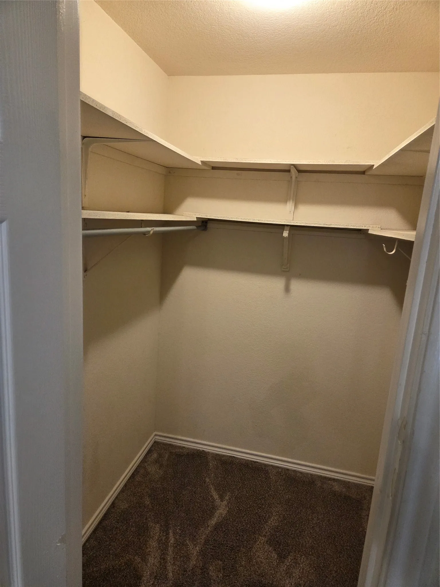 Single Family Residence For Sale in Mc Lennan County , 320 Hazelwood Avenue, Waco, Texas 76705, 3 Bedroom, 2 Bathroom, 1 Garage spaces, 1,296 Sqft, built in 2009, mls#21264577, Real Estate Agent in Waco, Homes For Sale in Mc Lennan county, Homes For Sale in Waco, Realtor in Waco Texas, Real Estate Brokerage Independent Realty Texas, Luminita Cordes Realtor