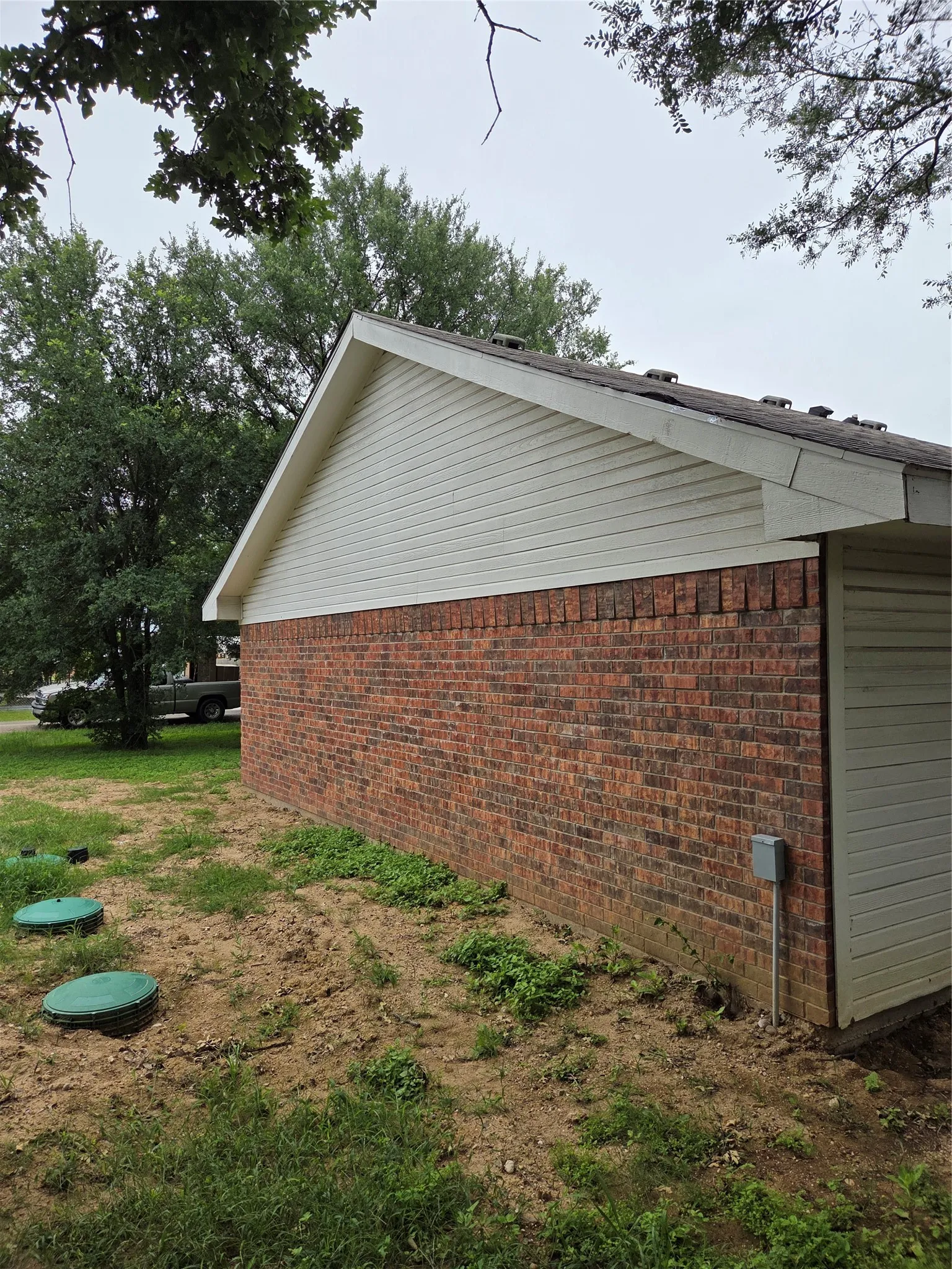 Single Family Residence For Sale in Mc Lennan County , 320 Hazelwood Avenue, Waco, Texas 76705, 3 Bedroom, 2 Bathroom, 1 Garage spaces, 1,296 Sqft, built in 2009, mls#21264577, Real Estate Agent in Waco, Homes For Sale in Mc Lennan county, Homes For Sale in Waco, Realtor in Waco Texas, Real Estate Brokerage Independent Realty Texas, Luminita Cordes Realtor