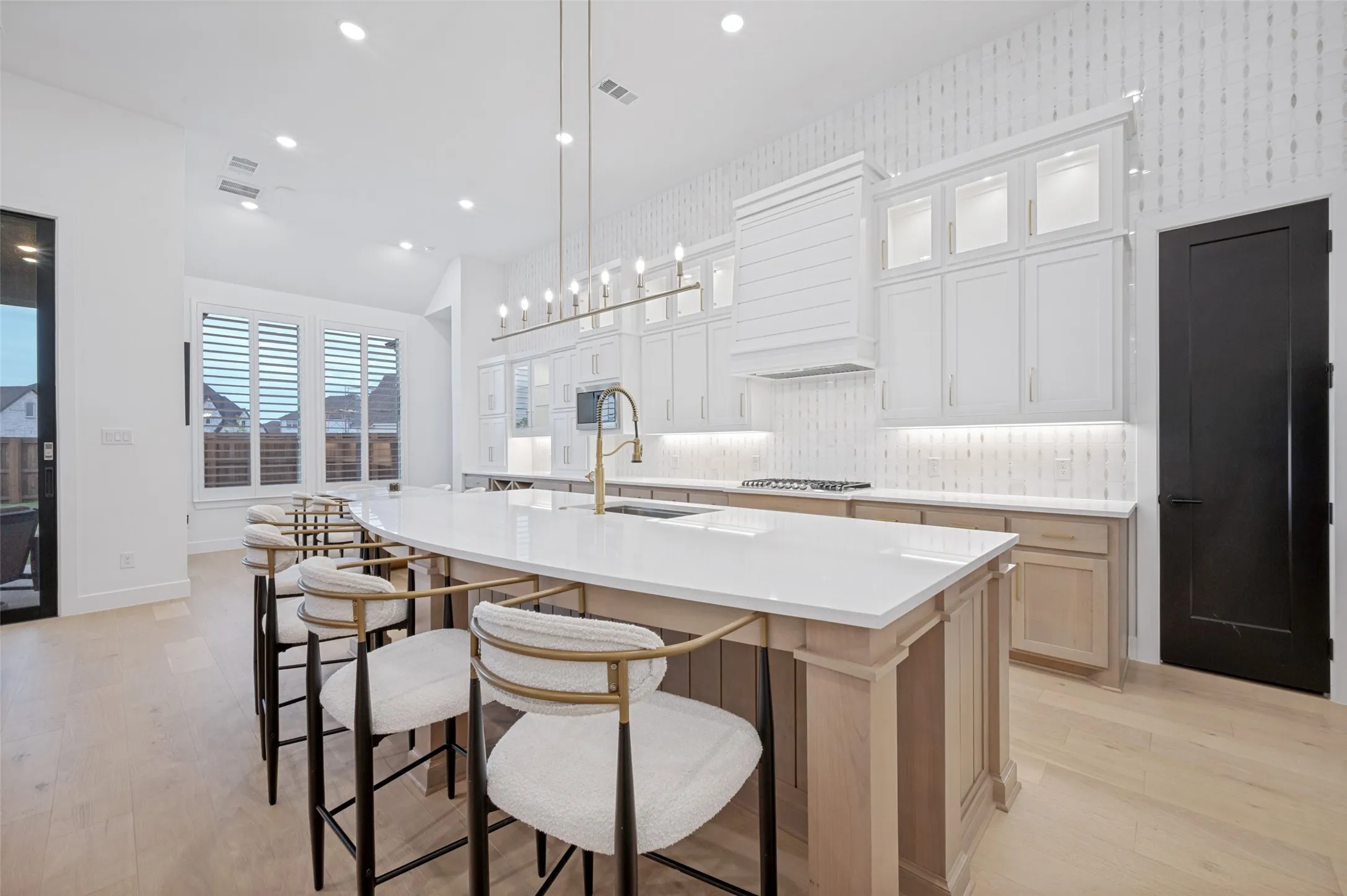 Single Family Residence For Sale in Denton County , 4400 Meander Way, Celina, Texas 75078, 4 Bedrooms, 6 Bathrooms, 4 Garage spaces, 3,699 Sqft, built in 2024, Price $1,162,000, mls#21264647, Real Estate Agent in Celina, Homes For Sale in Denton county, Homes For Sale in Celina, Realtor in Celina Texas, Real Estate Brokerage Independent Realty Texas, Luminita Cordes Realtor