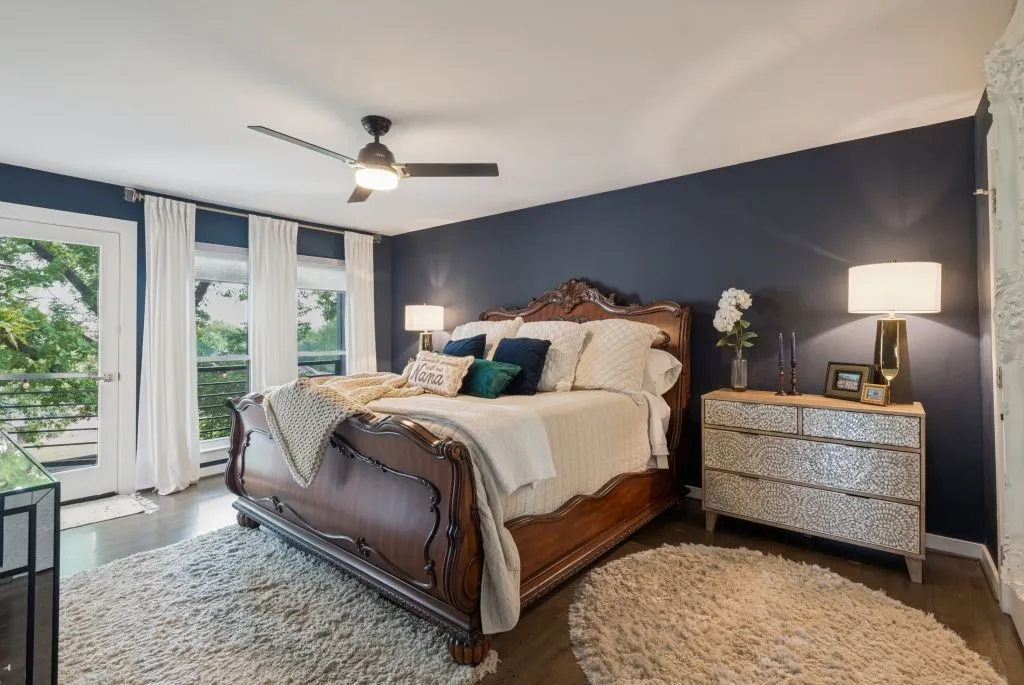 Townhouse For Sale in Rockwall County , 318 Columbia Drive, Rockwall, Texas 75032, 3 Bedrooms, 4 Bathrooms, 2 Garage spaces, 2,402 Sqft, built in 1983, Price $530,000, mls#21264336, Real Estate Agent in Rockwall, Homes For Sale in Rockwall county, Homes For Sale in Rockwall, Realtor in Rockwall Texas, Real Estate Brokerage Independent Realty Texas, Luminita Cordes Realtor