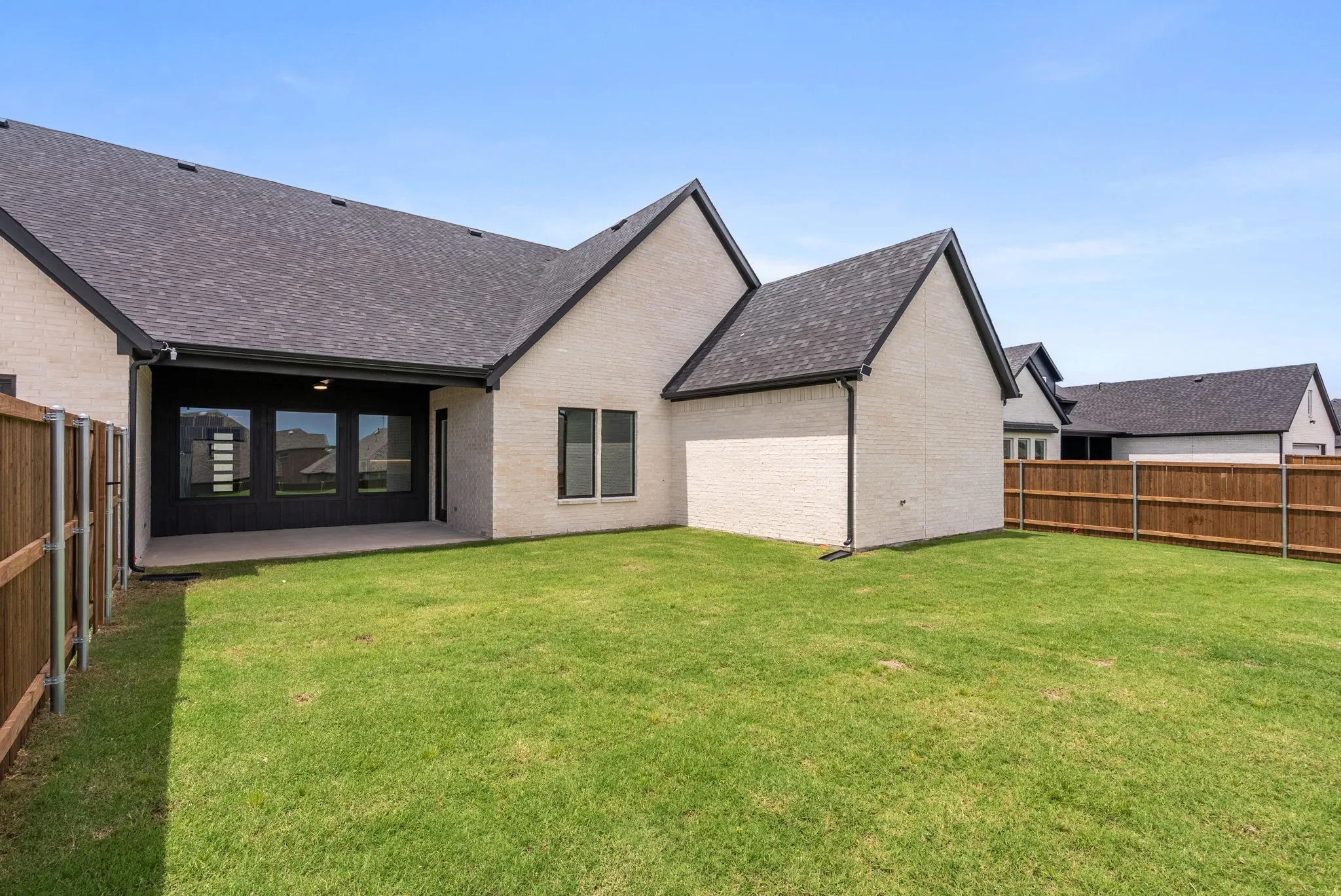 Single Family Residence For Sale in Kaufman County , 1006 Devonshire Drive N, Forney, Texas 75126, 4 Bedroom, 4 Bathroom, 3 Garage spaces, 3,843 Sqft, built in 2026, mls#21259840, Real Estate Agent in Forney, Homes For Sale in Kaufman county, Homes For Sale in Forney, Realtor in Forney Texas, Real Estate Brokerage Independent Realty Texas, Luminita Cordes Realtor