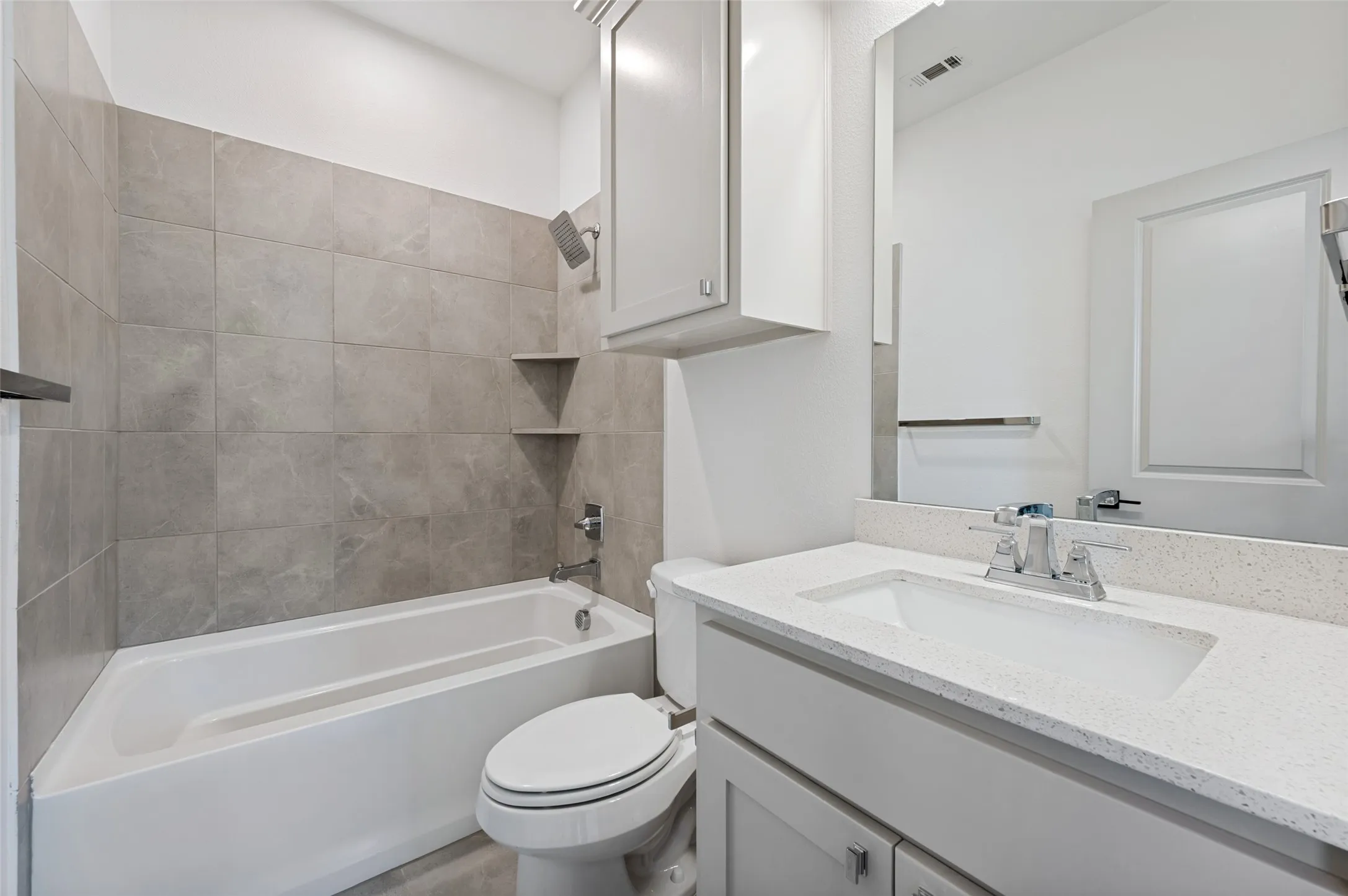 Townhouse For Sale in Collin County , 7101 Huckleberry Drive, Mc Kinney, Texas 75070, 3 Bedroom, 3 Bathroom, 2 Garage spaces, 1,978 Sqft, built in 2017, mls#21261513, Real Estate Agent in Mc Kinney, Homes For Sale in Collin county, Homes For Sale in Mc Kinney, Realtor in Mc Kinney Texas, Real Estate Brokerage Independent Realty Texas, Luminita Cordes Realtor
