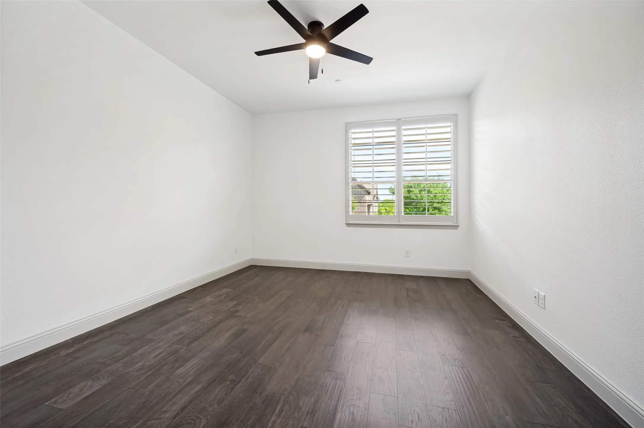 Townhouse For Sale in Collin County , 7101 Huckleberry Drive, Mc Kinney, Texas 75070, 3 Bedroom, 3 Bathroom, 2 Garage spaces, 1,978 Sqft, built in 2017, mls#21261513, Real Estate Agent in Mc Kinney, Homes For Sale in Collin county, Homes For Sale in Mc Kinney, Realtor in Mc Kinney Texas, Real Estate Brokerage Independent Realty Texas, Luminita Cordes Realtor