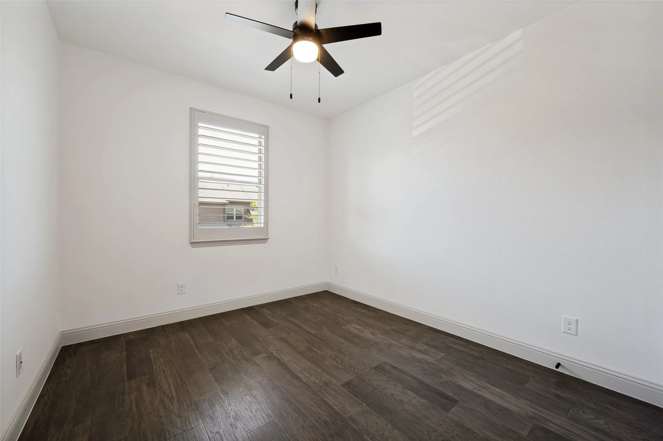 Townhouse For Sale in Collin County , 7101 Huckleberry Drive, Mc Kinney, Texas 75070, 3 Bedroom, 3 Bathroom, 2 Garage spaces, 1,978 Sqft, built in 2017, mls#21261513, Real Estate Agent in Mc Kinney, Homes For Sale in Collin county, Homes For Sale in Mc Kinney, Realtor in Mc Kinney Texas, Real Estate Brokerage Independent Realty Texas, Luminita Cordes Realtor