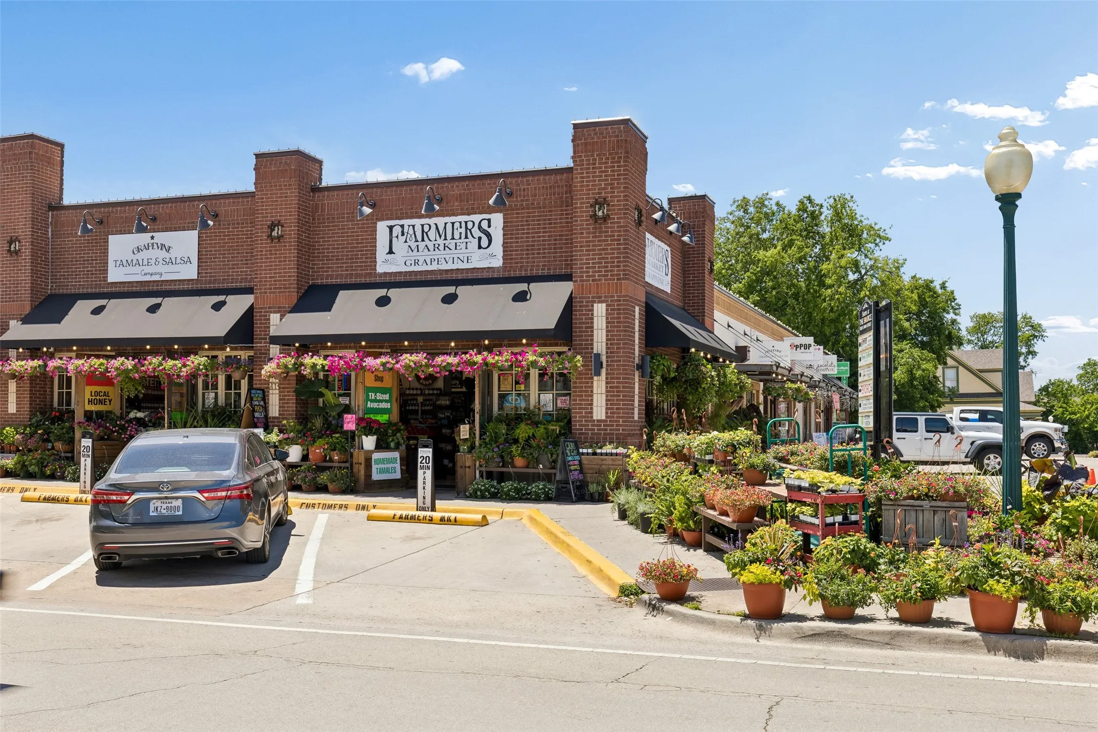 Fresh finds, local flavors, and hometown charm at the Grapevine Farmers Market — one of the many reasons Historic Main Street feels so special.