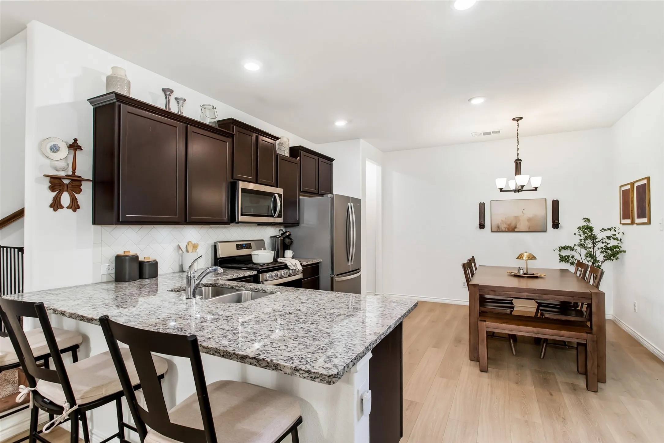 Single Family Residence For Sale in Collin County , 1712 Ferguson Lane, Mc Kinney, Texas 75071, 3 Bedroom, 3 Bathroom, 2 Garage spaces, 1,871 Sqft, built in 2020, mls#21262251, Real Estate Agent in Mc Kinney, Homes For Sale in Collin county, Homes For Sale in Mc Kinney, Realtor in Mc Kinney Texas, Real Estate Brokerage Independent Realty Texas, Luminita Cordes Realtor