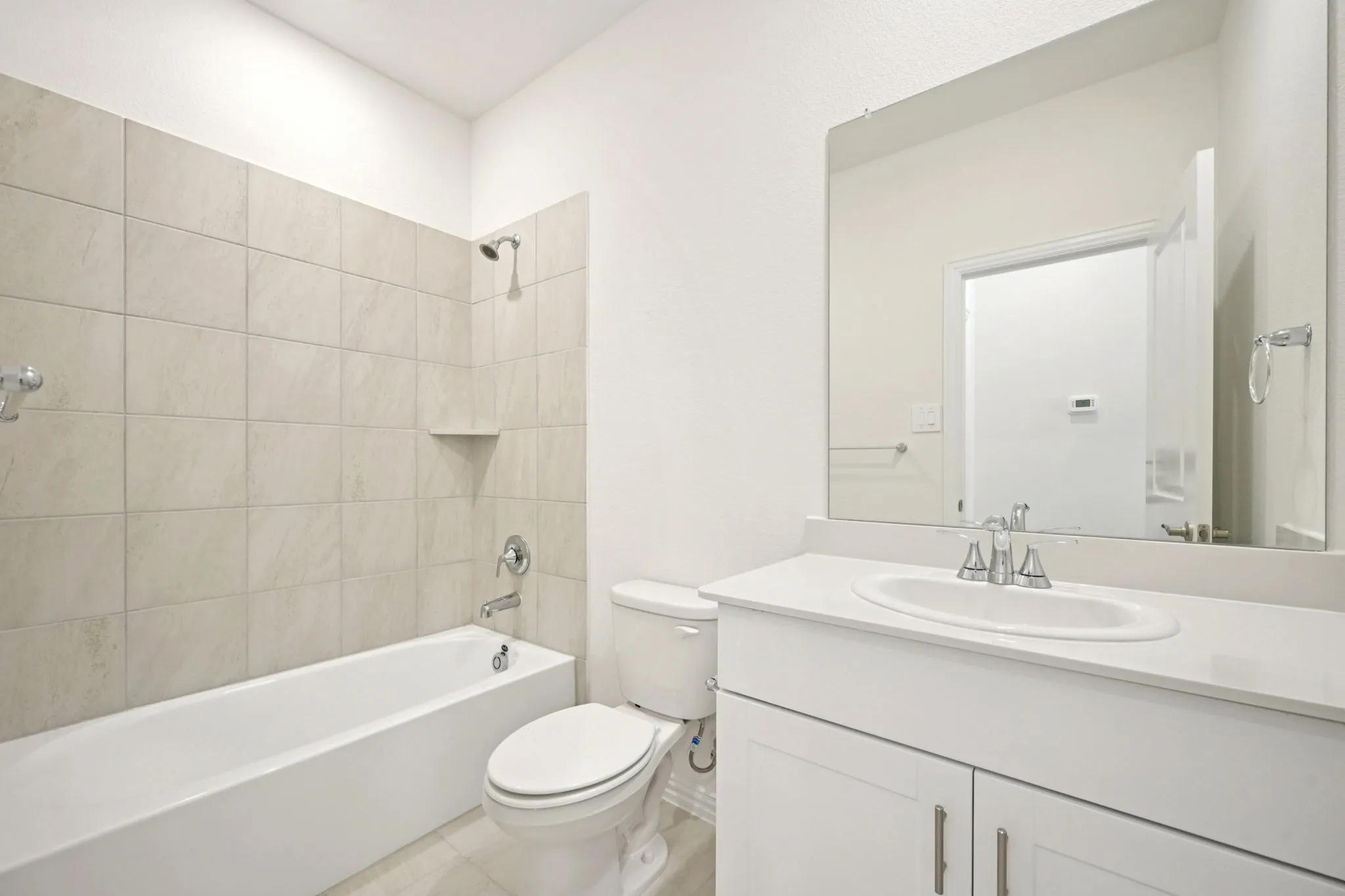  Photo is not of the actual home, but is an inspirational photo of builder’s model home and may depict options, furnishings, and/or decorator features that are not included.
