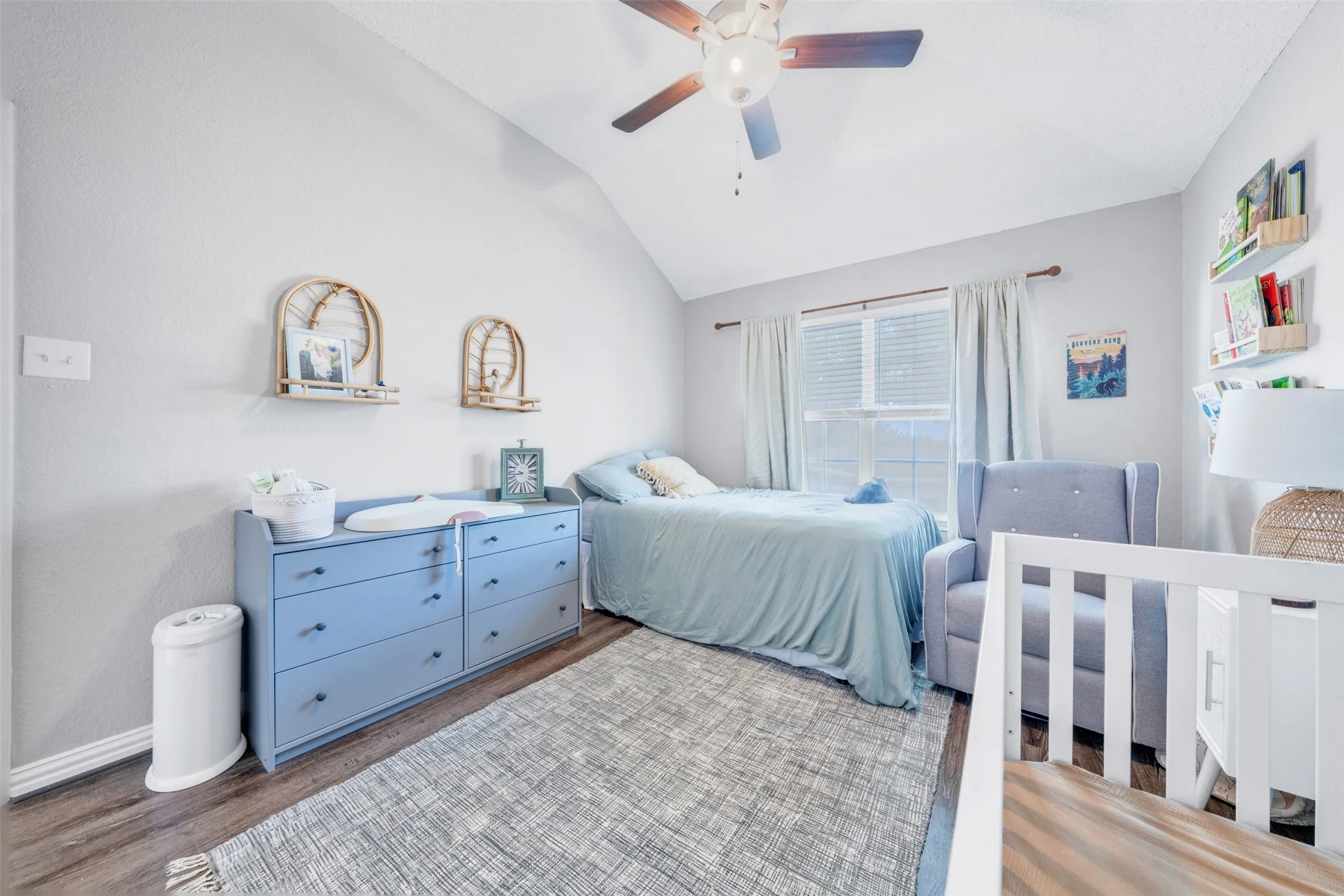 Single Family Residence For Rent in Tarrant County , 1618 Fern Drive, Mansfield, Texas 76063, 3 Bedroom, 2 Bathroom, 2 Garage spaces, 1,690 Sqft, built in 2001, mls#21264837, Real Estate Agent in Mansfield, Homes For Rent in Tarrant county, Homes For Rent in Mansfield, Realtor in Mansfield Texas, Real Estate Brokerage Independent Realty Texas, Luminita Cordes Realtor