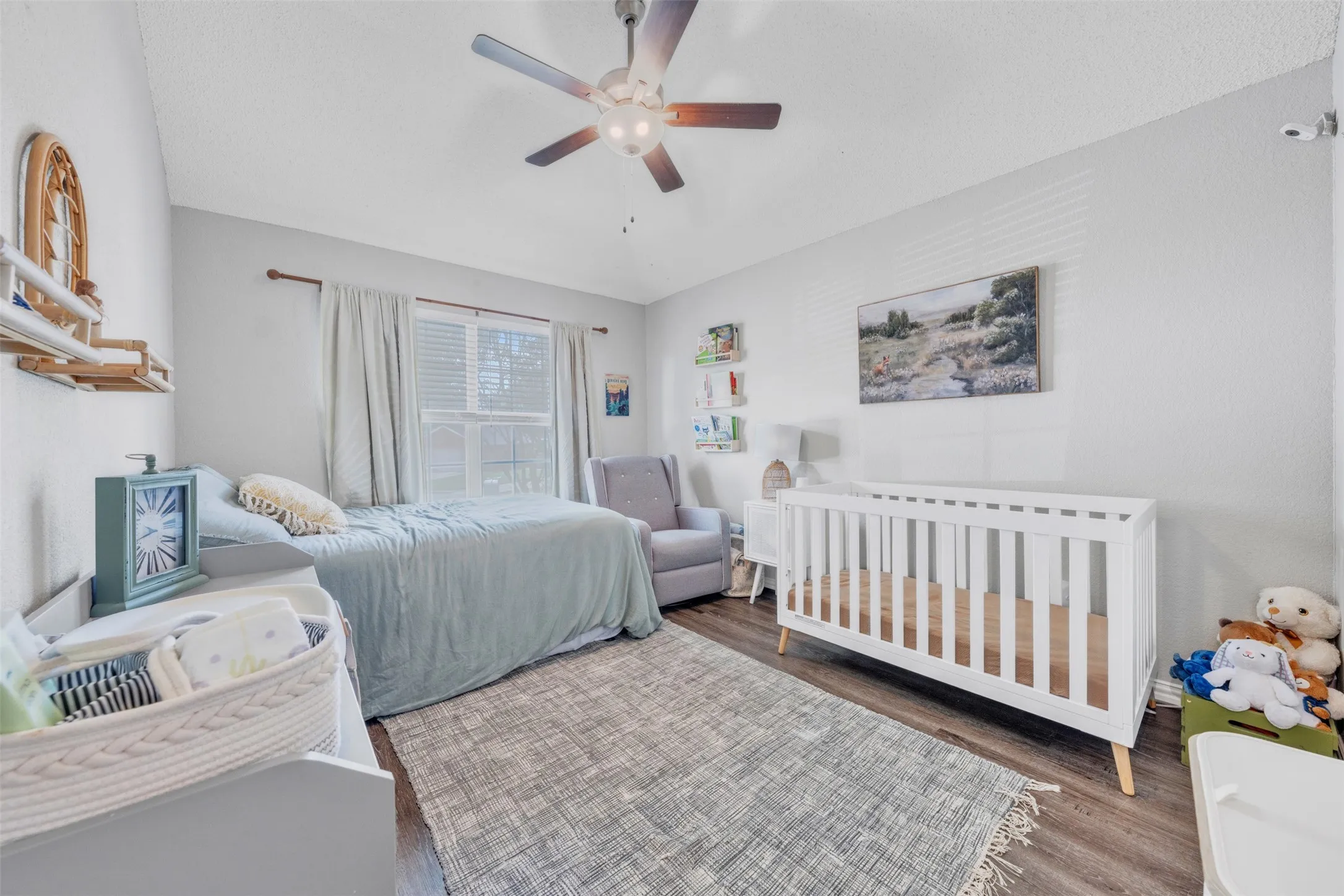 Single Family Residence For Rent in Tarrant County , 1618 Fern Drive, Mansfield, Texas 76063, 3 Bedroom, 2 Bathroom, 2 Garage spaces, 1,690 Sqft, built in 2001, mls#21264837, Real Estate Agent in Mansfield, Homes For Rent in Tarrant county, Homes For Rent in Mansfield, Realtor in Mansfield Texas, Real Estate Brokerage Independent Realty Texas, Luminita Cordes Realtor